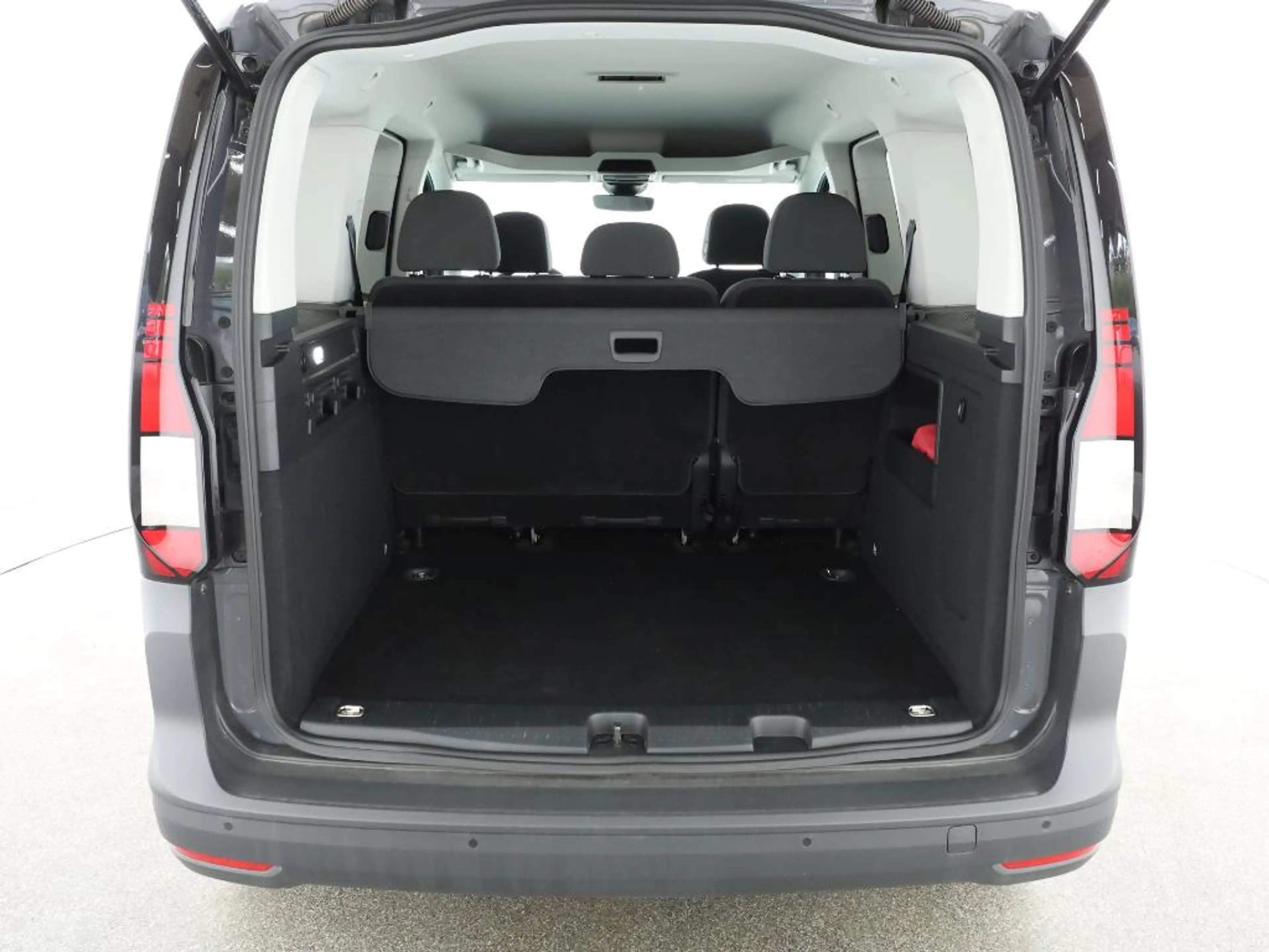 Volkswagen Caddy 1.5 TSI *DIGITAL*R-CAM*GRA*LANE*SHZ*DAB* — photo 8