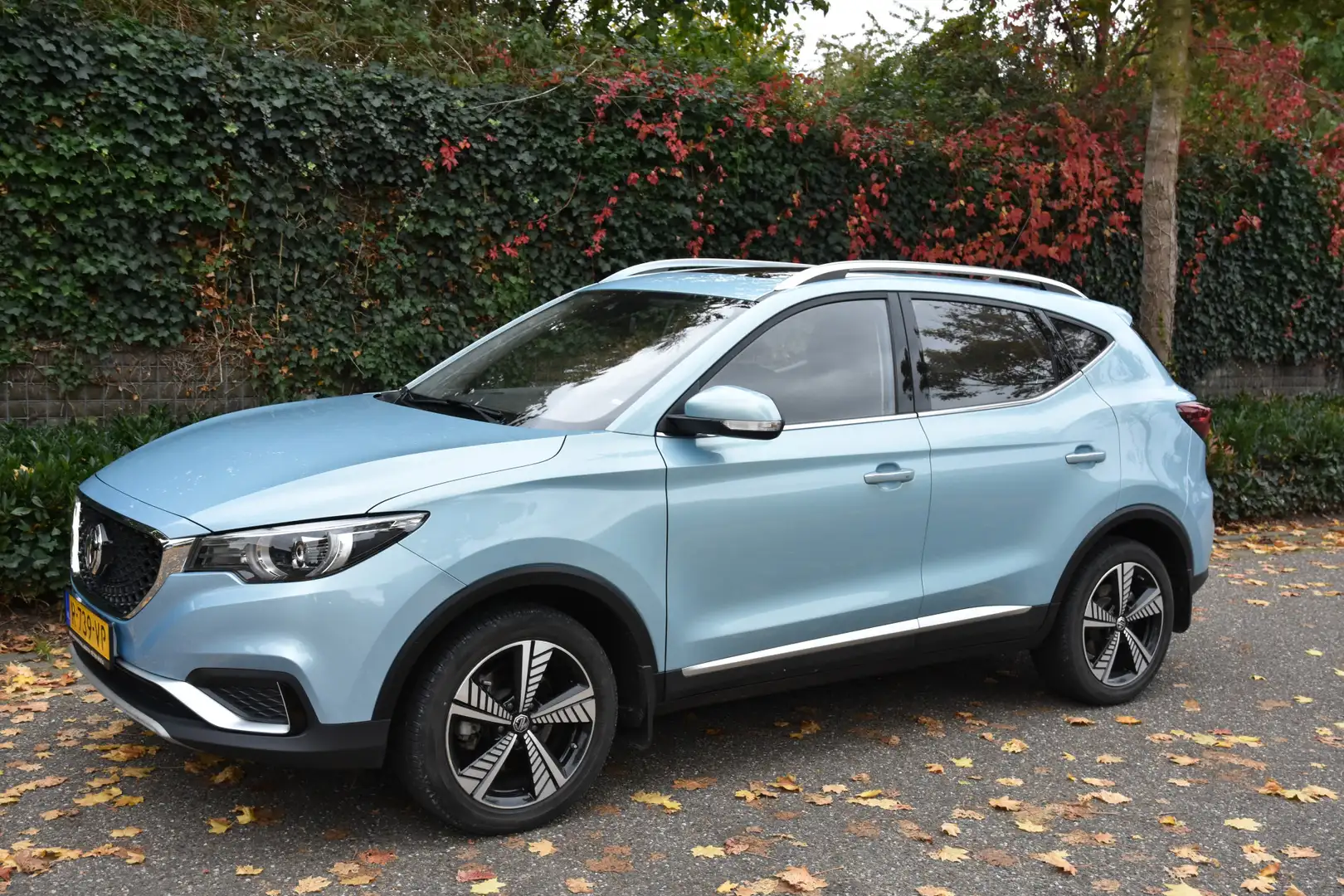 MG ZS MG EV Luxury 45 kWh | LEDER | PANORAMADAK| CARPLAY Bleu - 2