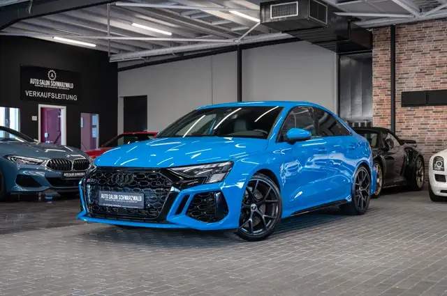 Audi RS3 Lim 2.5 TFSI quattro|RS-SITZE|RS-AGA|MATRIX