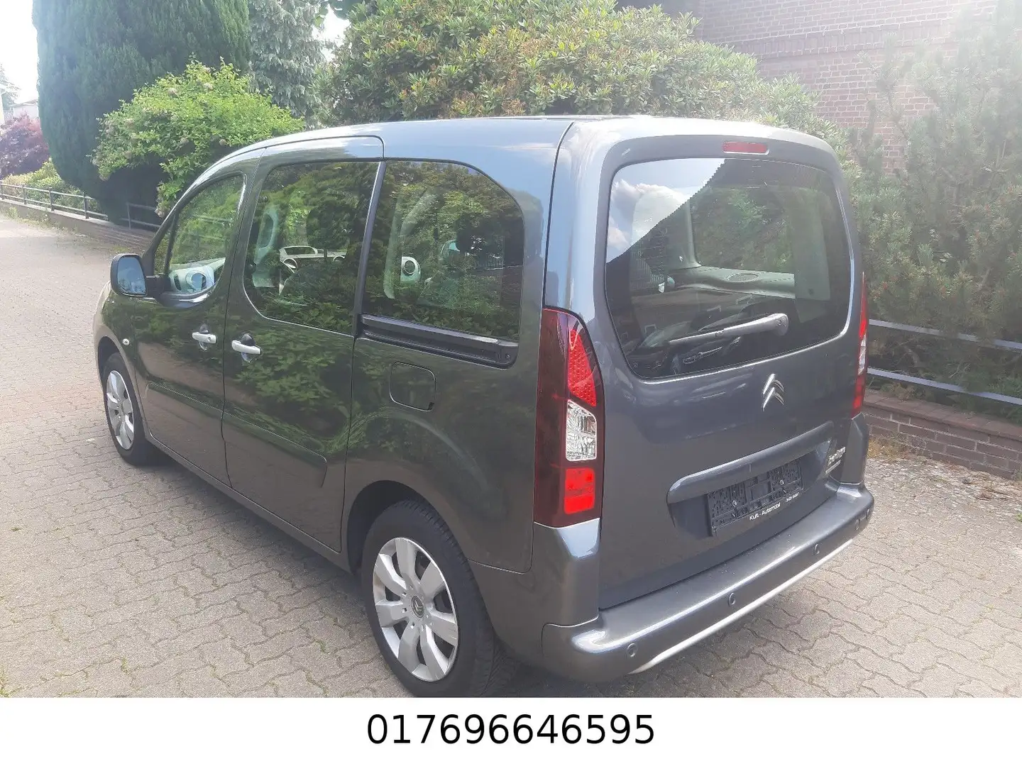 Citroen Berlingo VTi 95 Multispace Selection Grau - 2