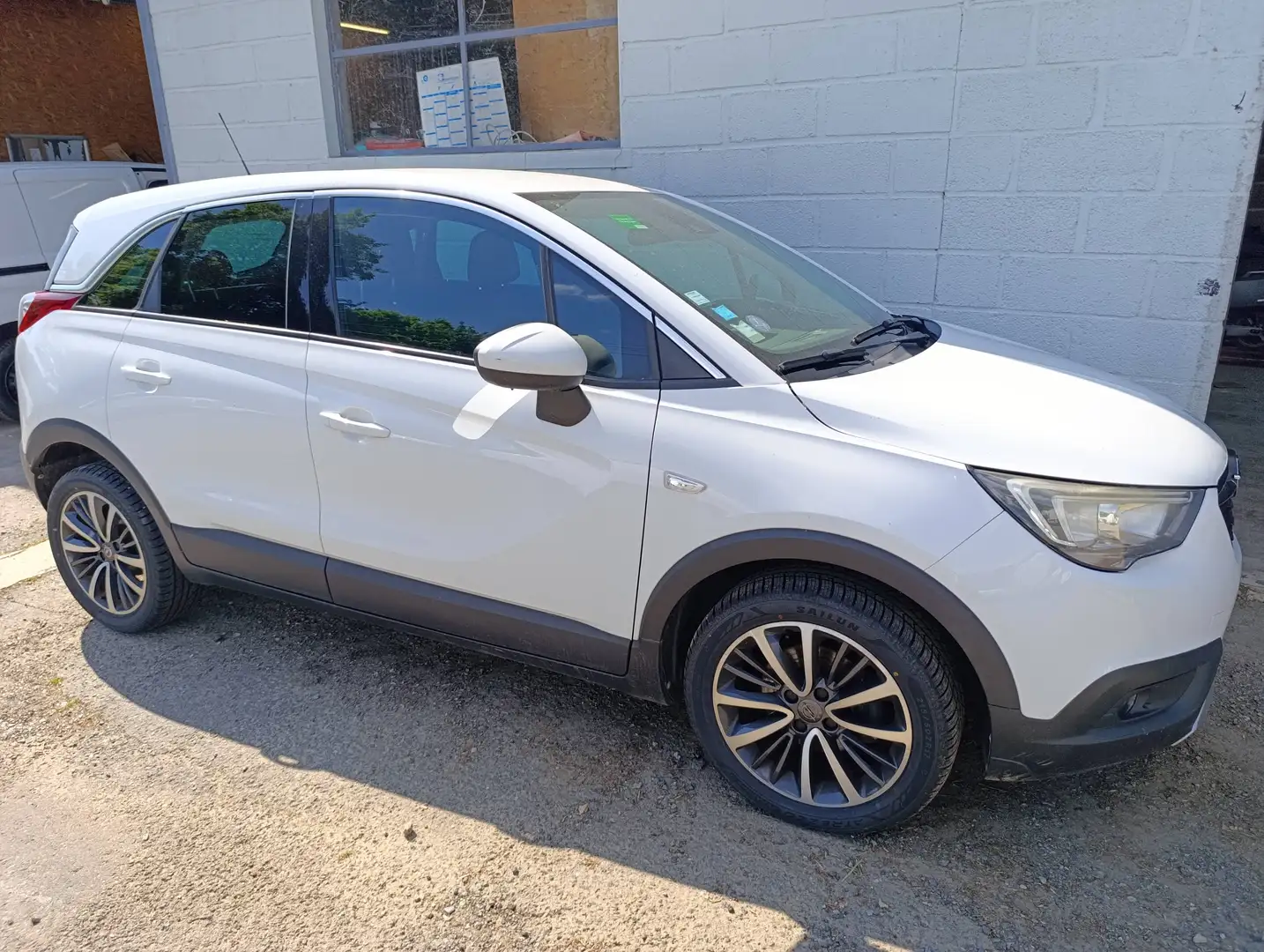Opel Crossland X INNOVATION 110CV Blanc - 1