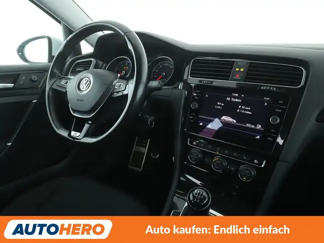 Volkswagen Golf view 13