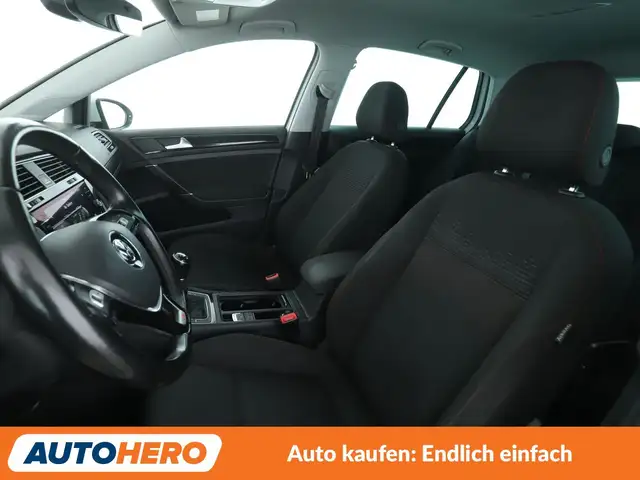 Volkswagen Golf view 10