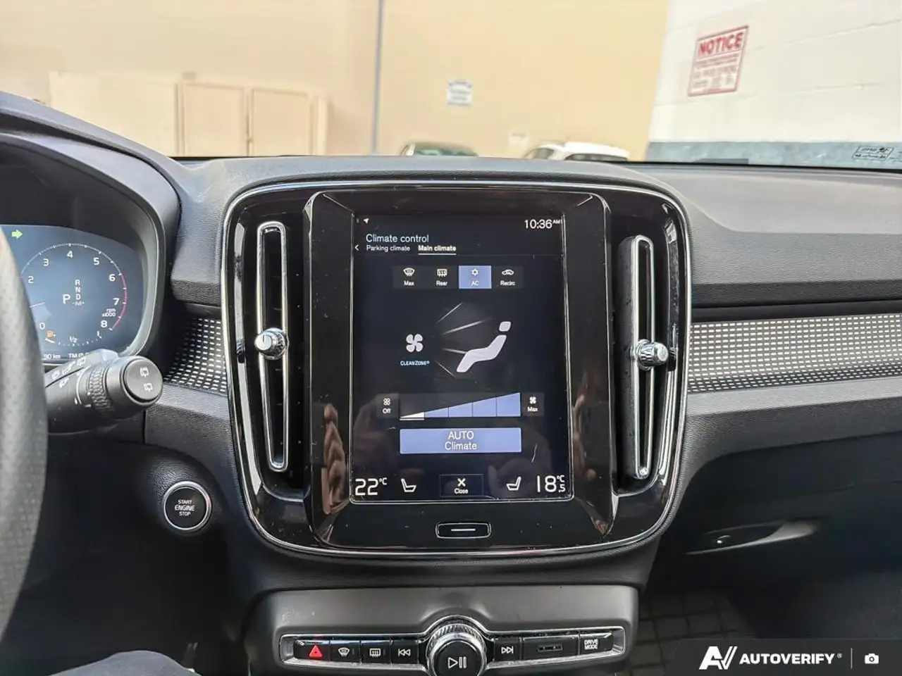 Volvo XC40 снимка Volvo XC40