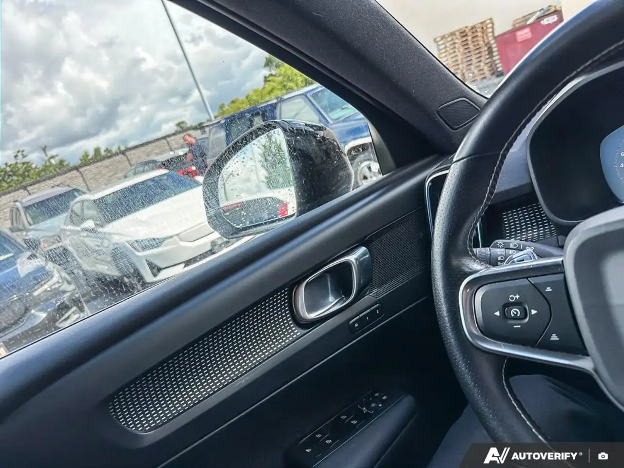 Volvo XC40 снимка Volvo XC40