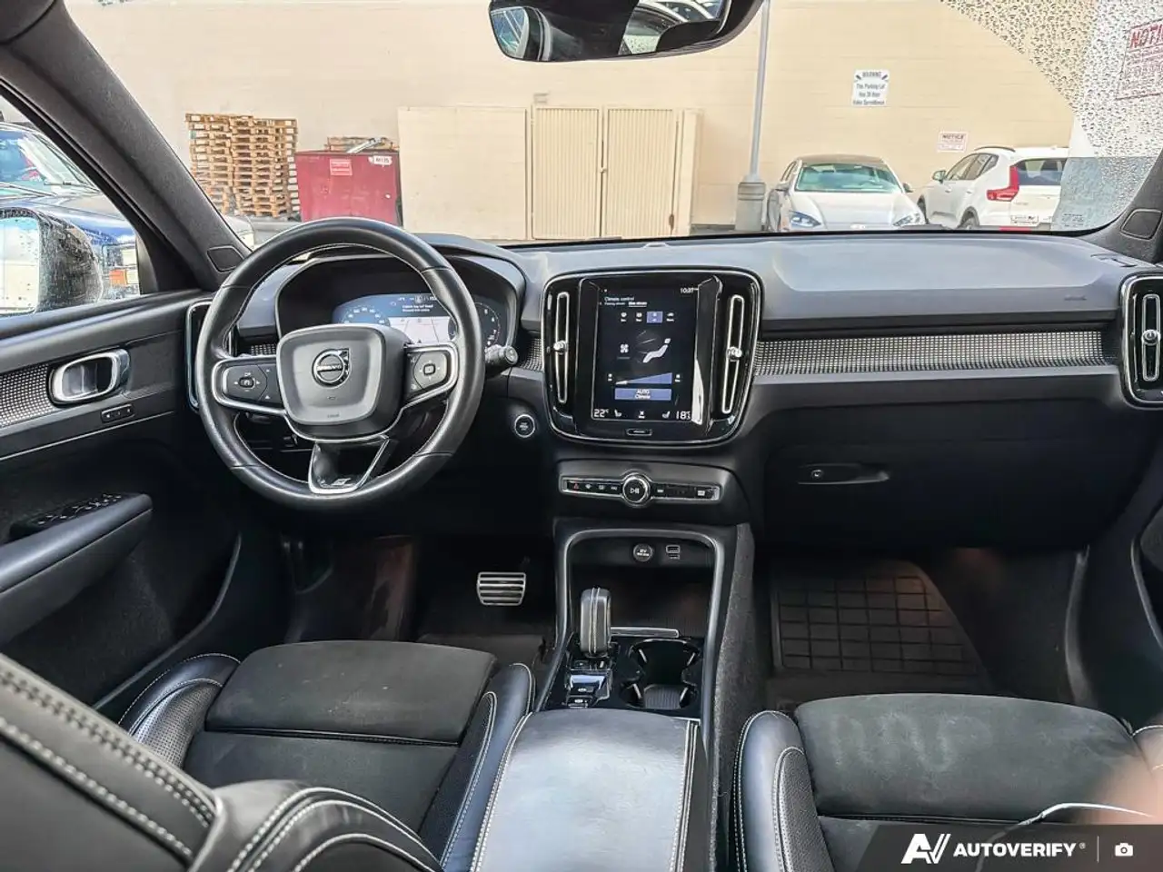 Volvo XC40 снимка Volvo XC40