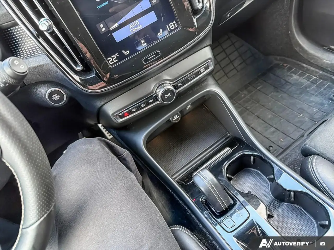 Volvo XC40 снимка Volvo XC40