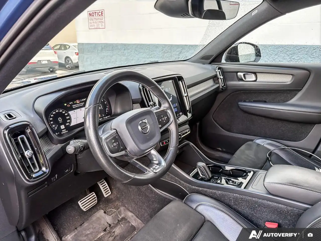 Volvo XC40 снимка Volvo XC40