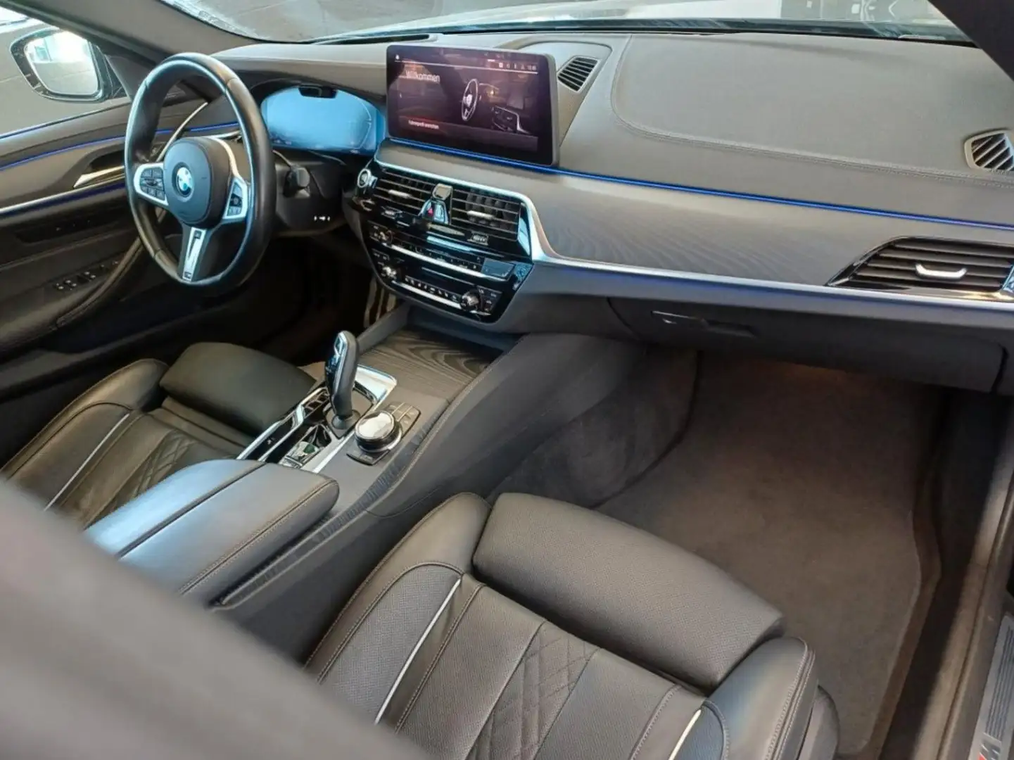 BMW 540 d xDr. M Sport eGSD*Sitzkl*Laser*StandH*H&K Schwarz - 2