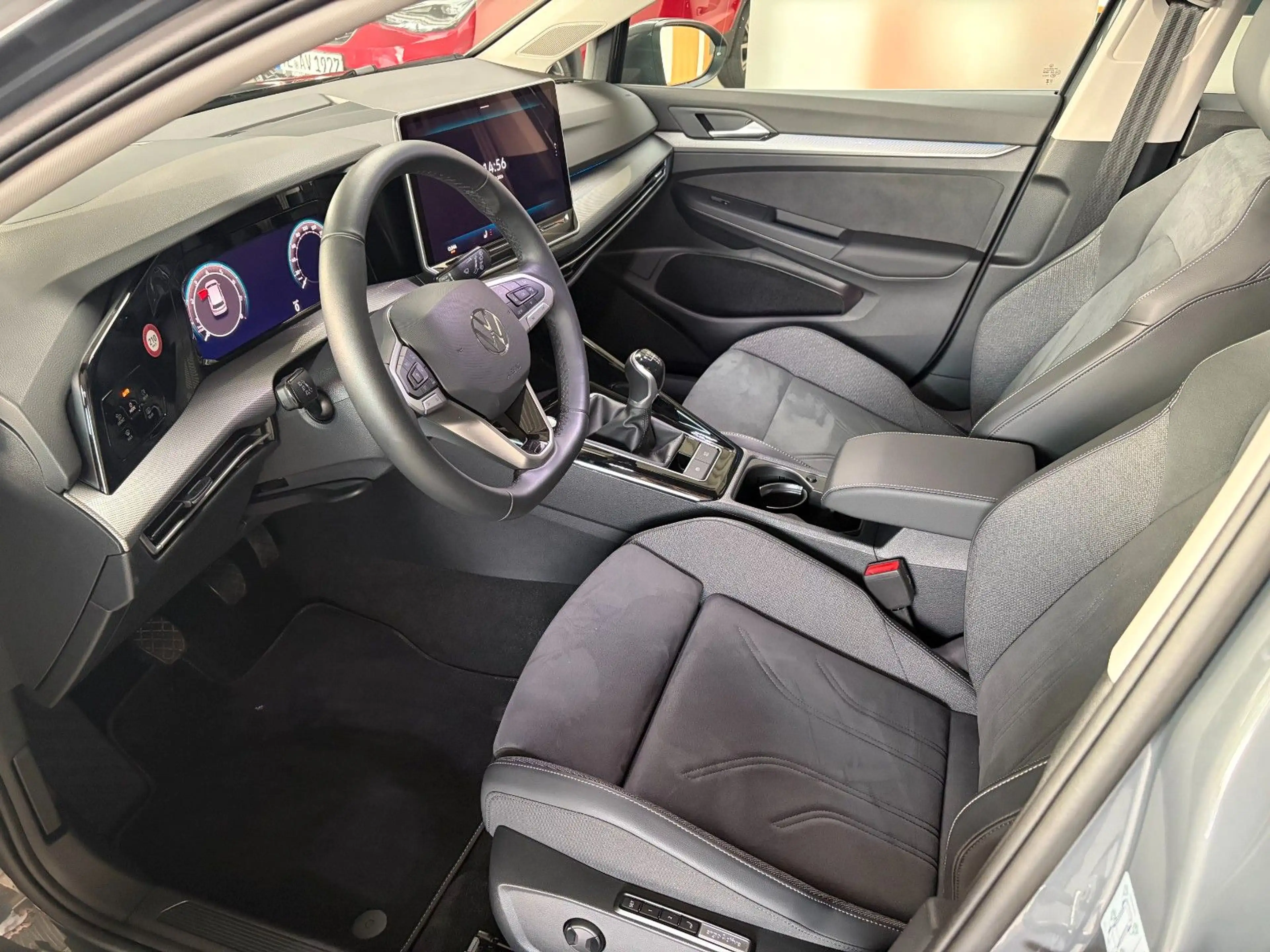 Volkswagen Golf VIII 1.5 TSI 110 kW Style/MATRIX/HUD/AHK — photo 7
