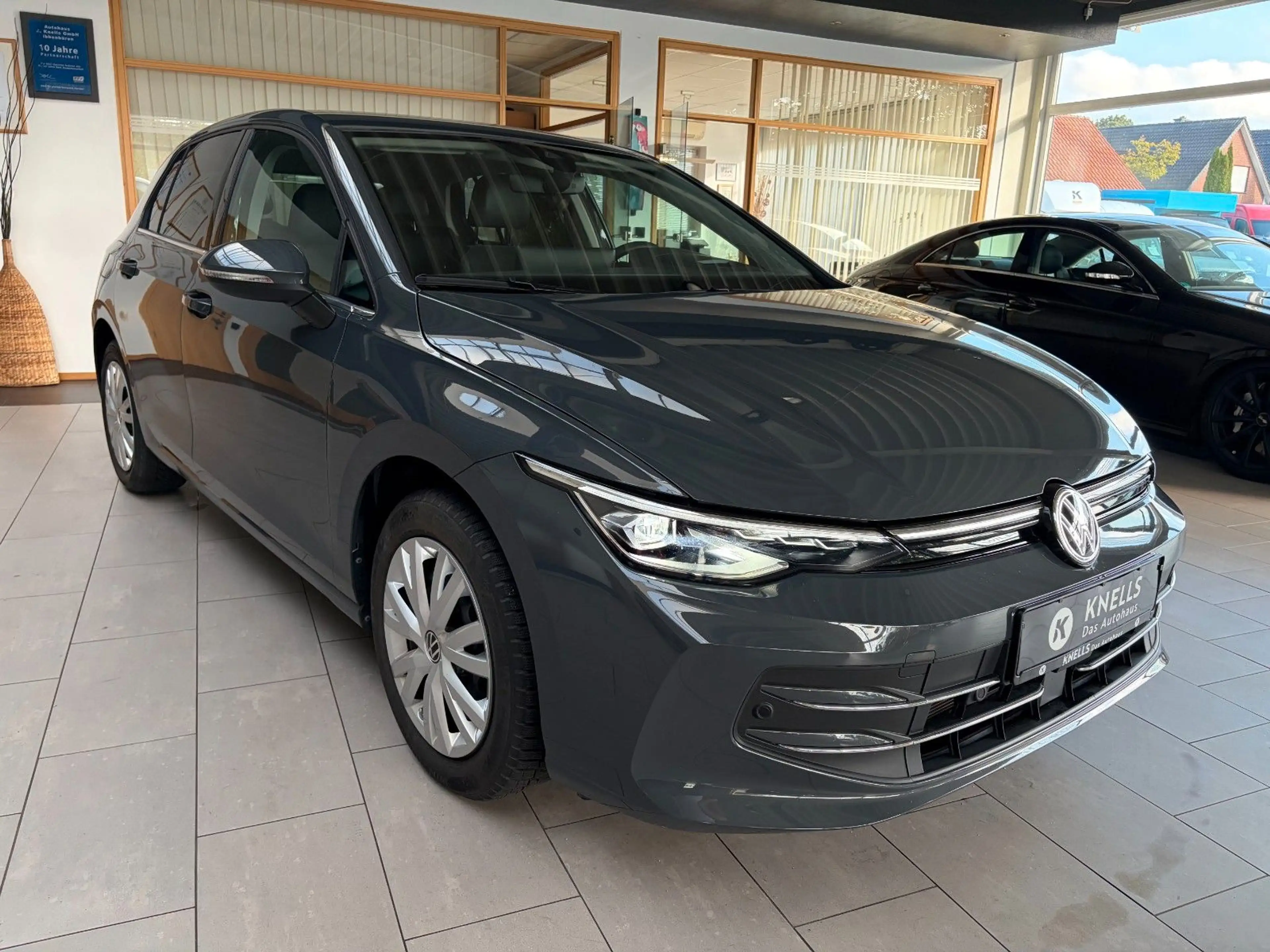 Volkswagen Golf VIII 1.5 TSI 110 kW Style/MATRIX/HUD/AHK — photo 3