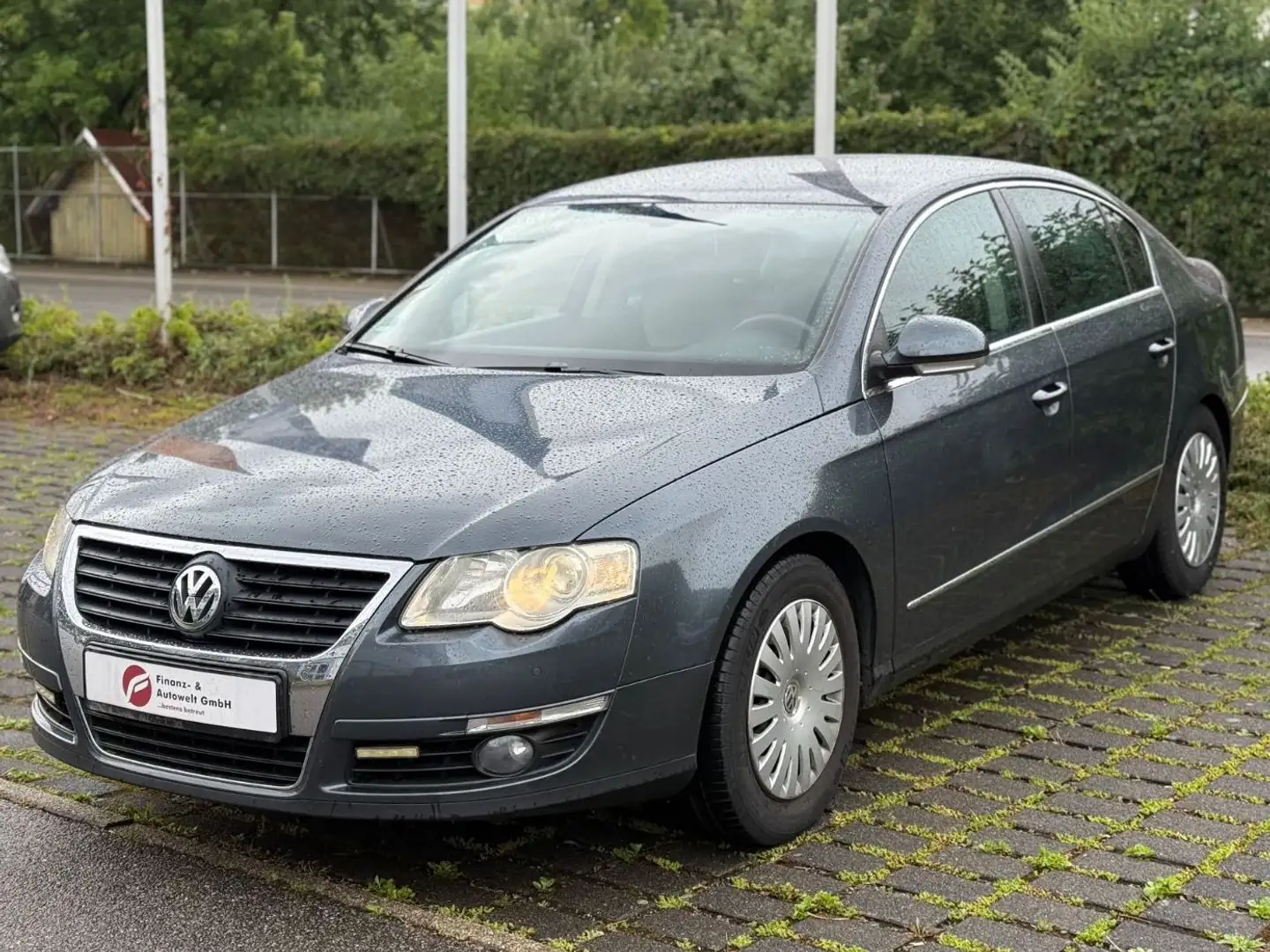 Volkswagen Passat 2.0 TDI Lim. Comfortline/Klima/PDC/Navi Gri - 1