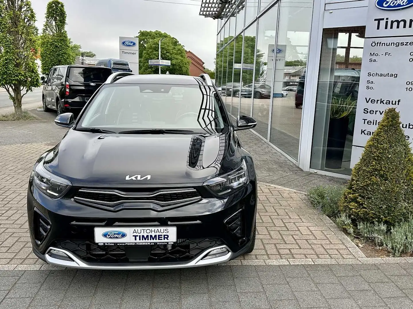 Kia Stonic 1.0 T-GDI OPF Mild Hybrid GT Line Schwarz - 2