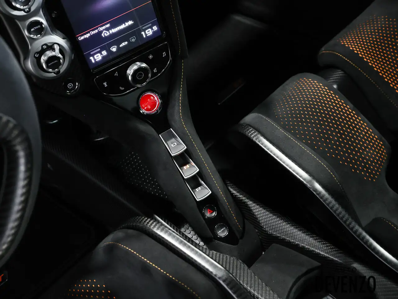 McLaren 765LT снимка McLaren 765LT