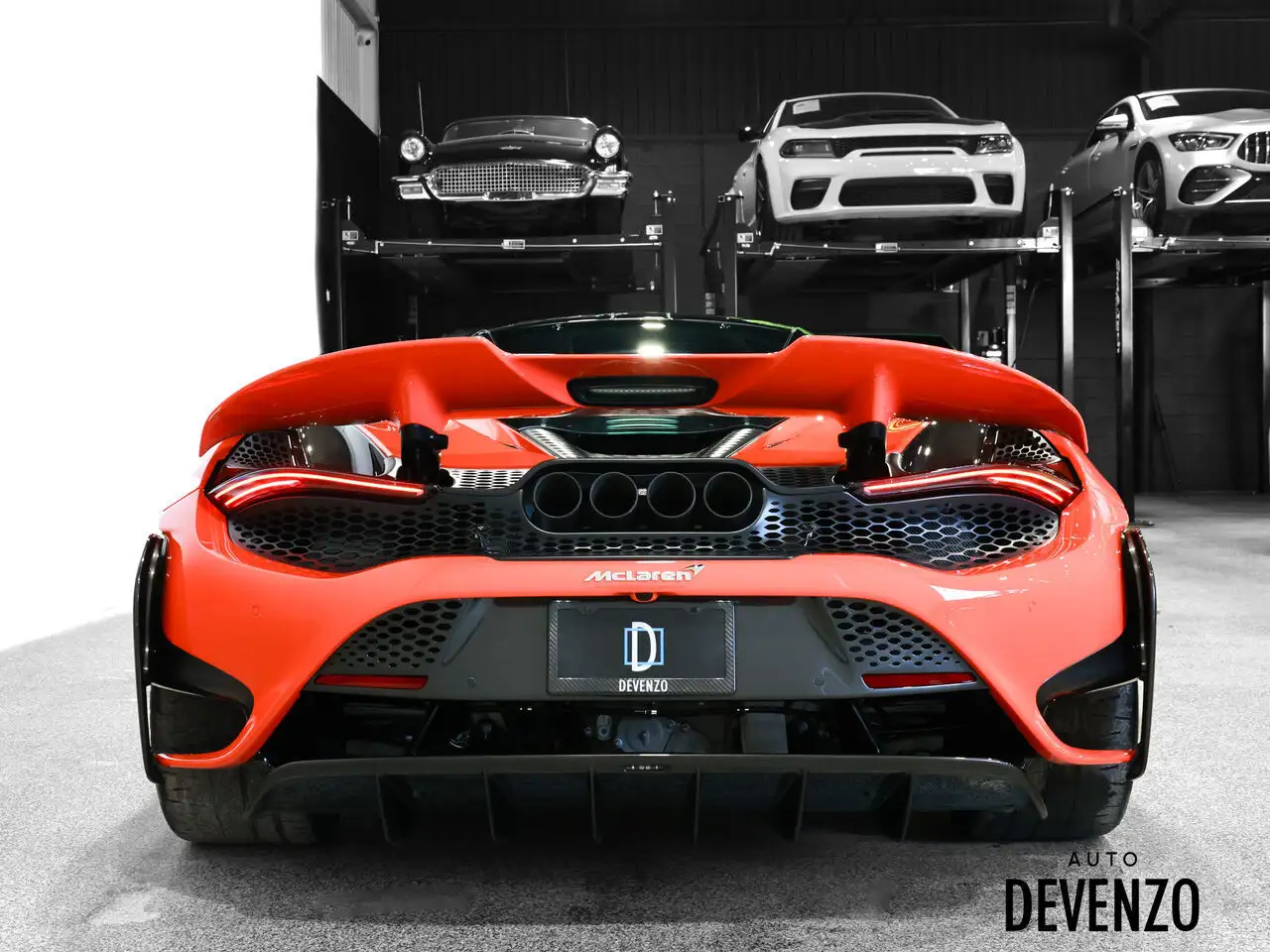 McLaren 765LT снимка McLaren 765LT