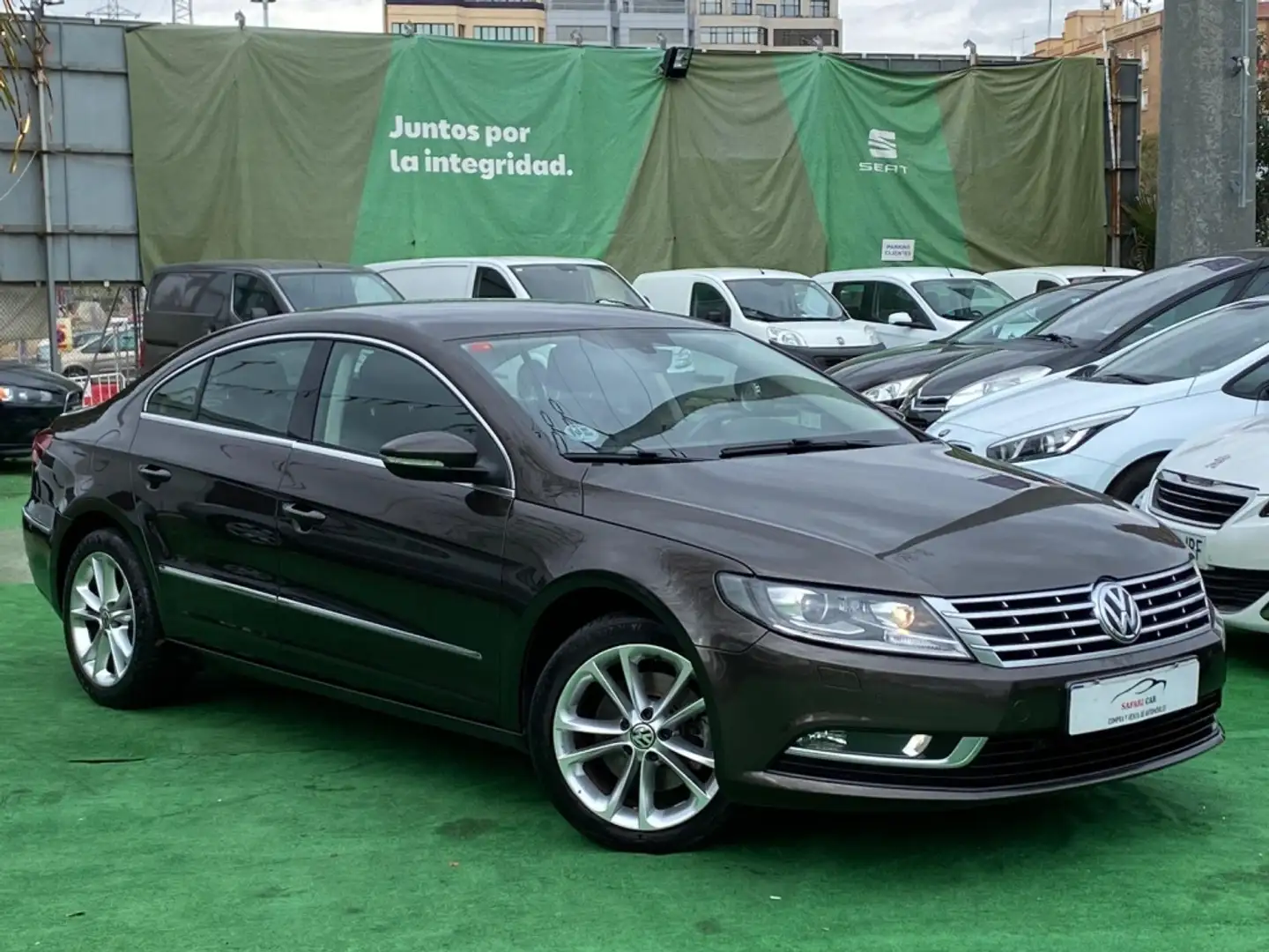 Volkswagen CC 2.0TDI BMT ADVANCE 140 Marrón - 2