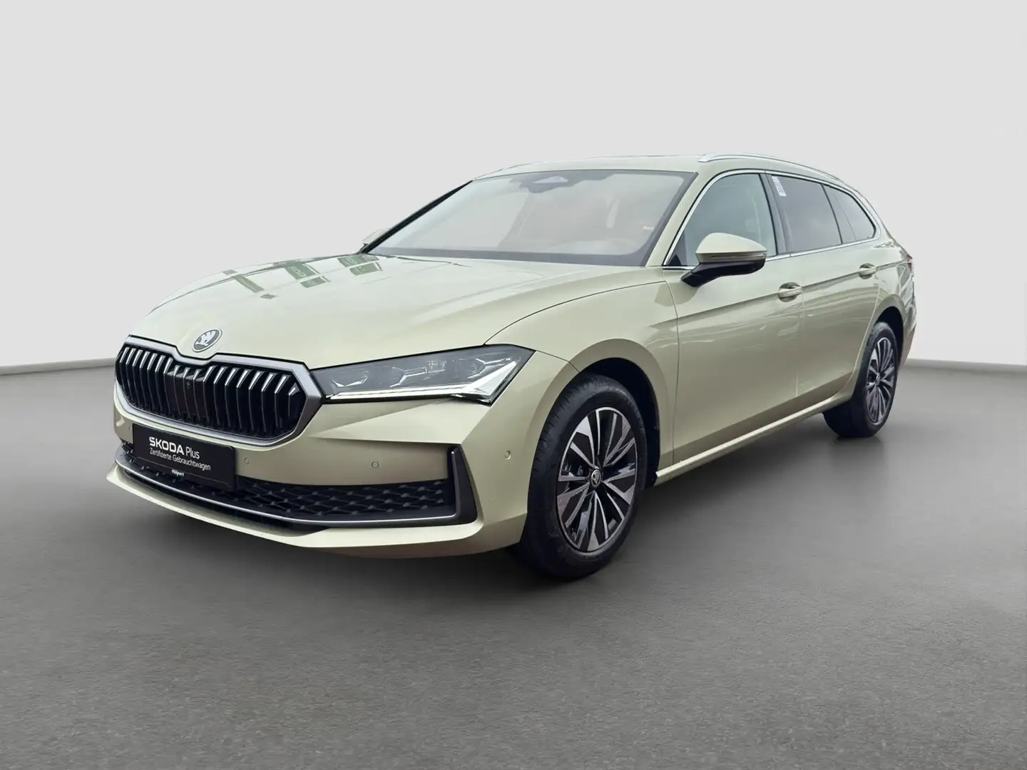 Skoda Superb Combi 1.5 eTSI SELECTION NEUES MODELL AHK NAVI Geel - 2