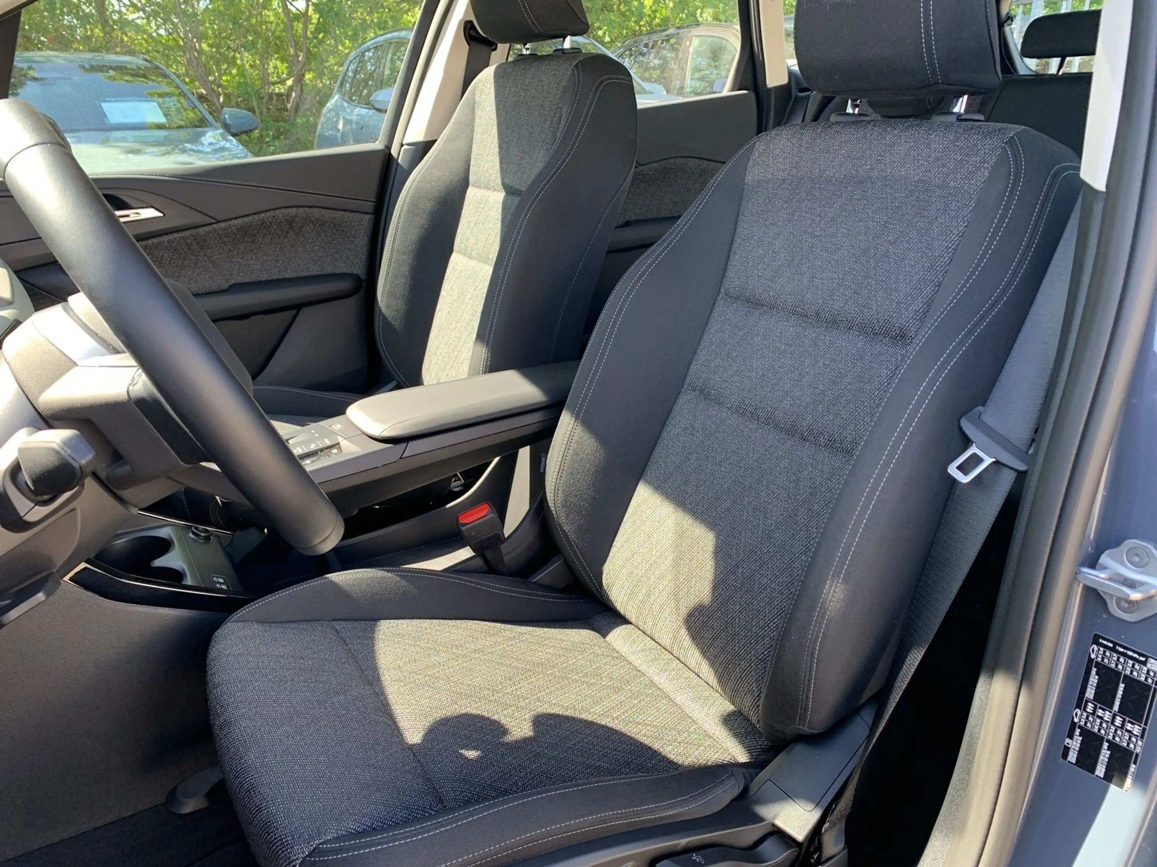 BMW 220 i Active Tourer Aut/AHK/HeadUp/Dr.As.Pl/ParkPlus — photo 9