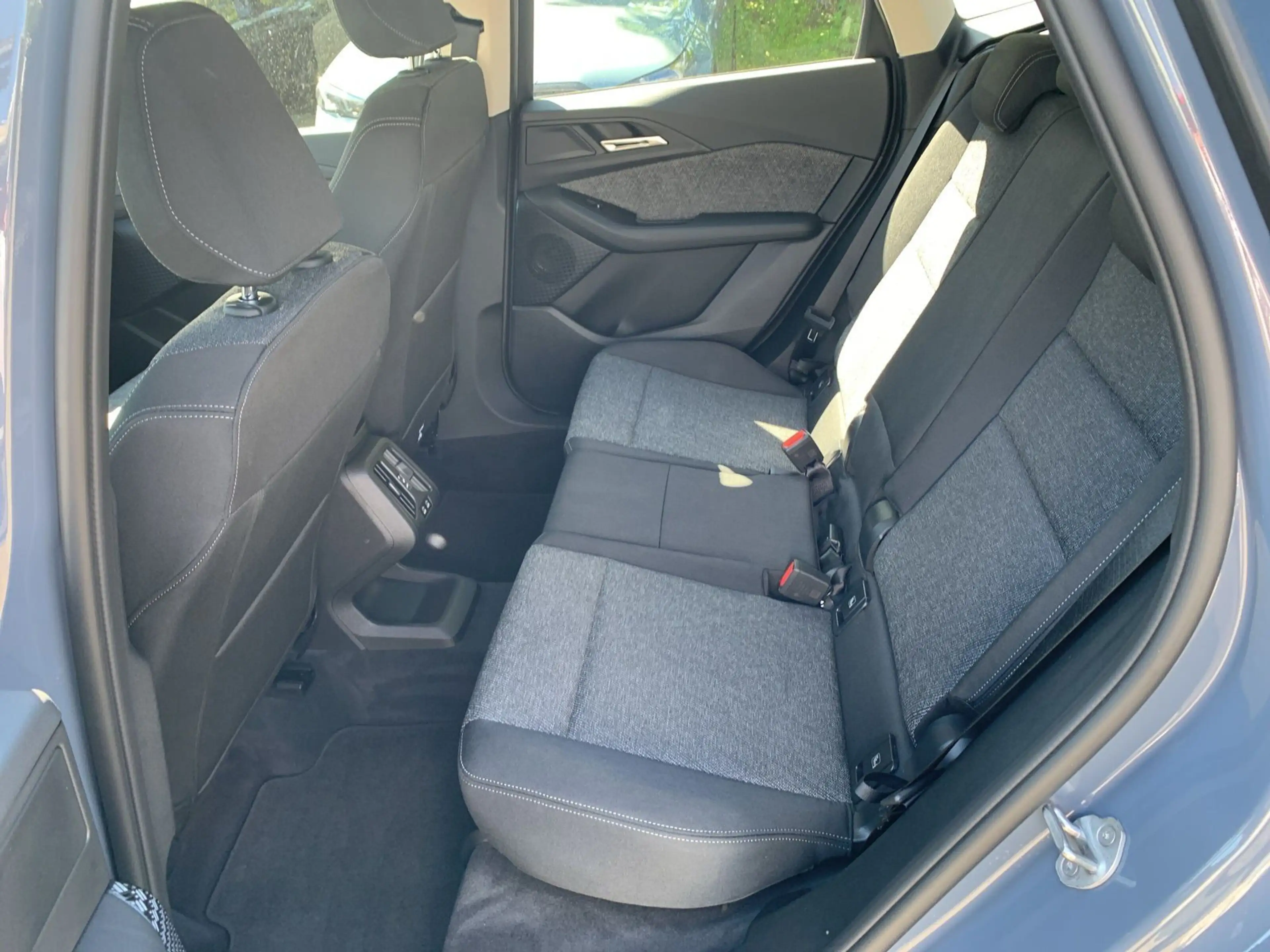 BMW 220 i Active Tourer Aut/AHK/HeadUp/Dr.As.Pl/ParkPlus — photo 12
