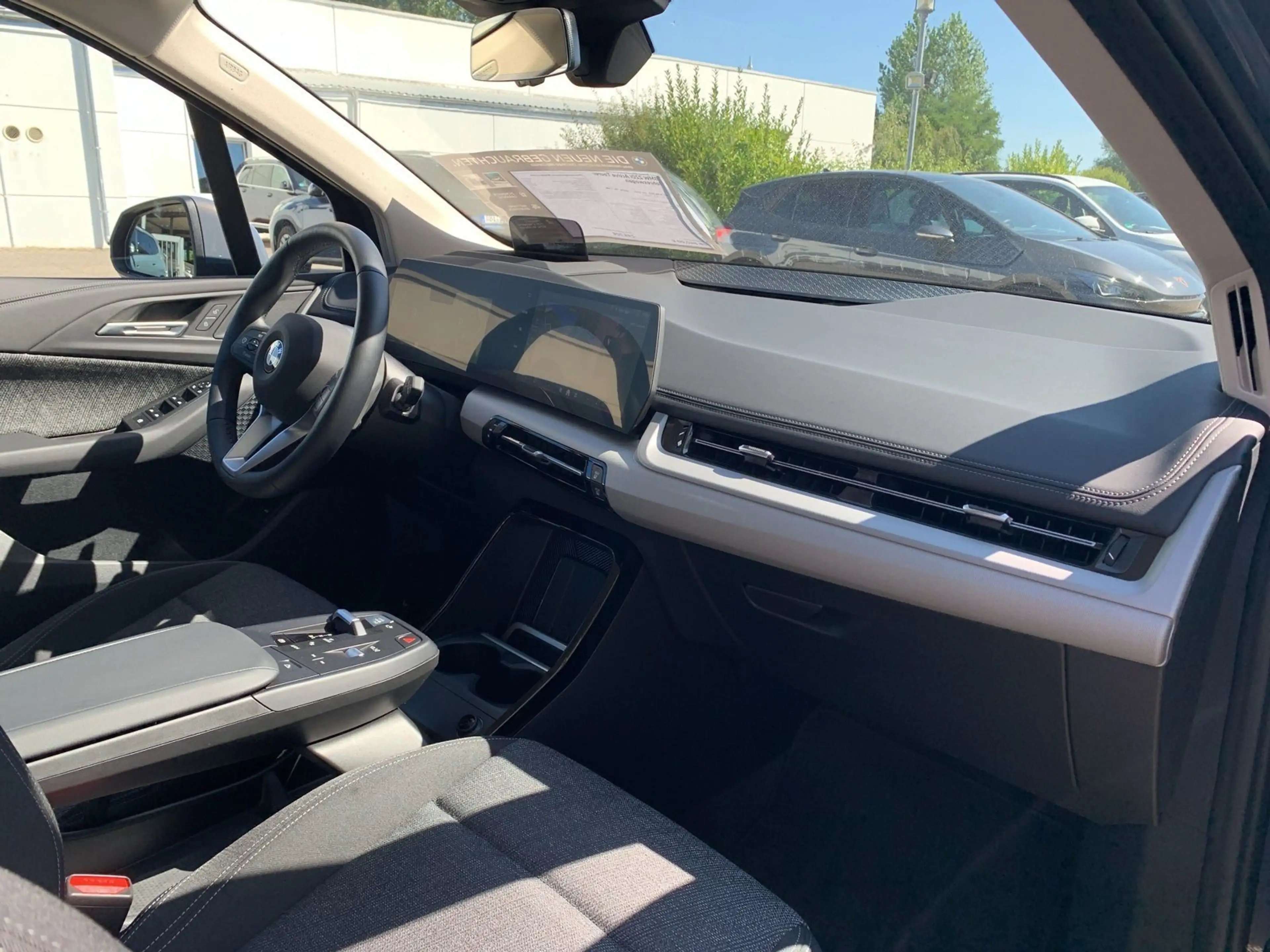 BMW 220 i Active Tourer Aut/AHK/HeadUp/Dr.As.Pl/ParkPlus — photo 11