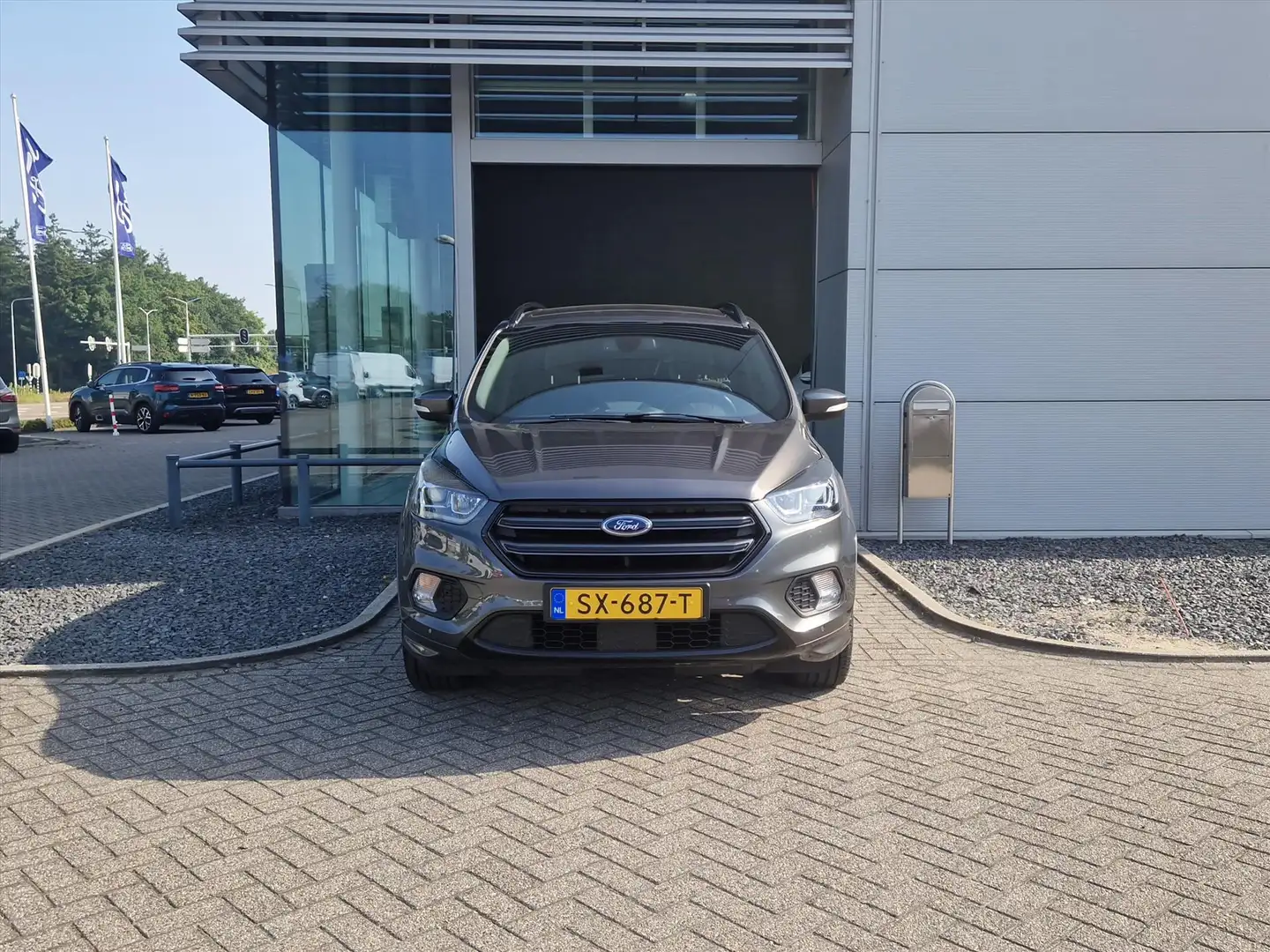 Ford Kuga 1.5 EcoBoost 150PK 2WD ST Line I DAB I Carplay I C Grijs - 2
