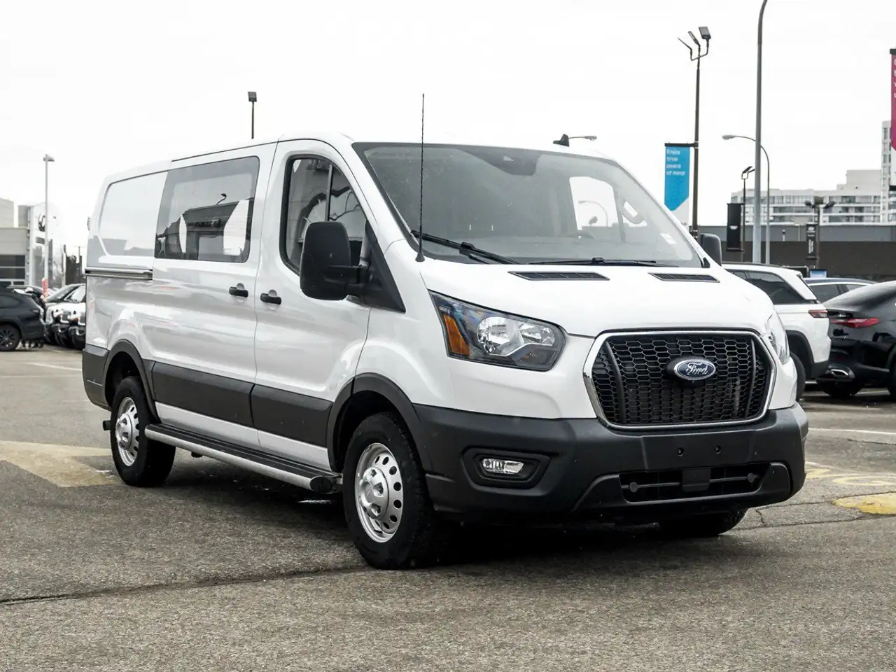 Ford Transit Cargo Van снимка Ford Transit Cargo Van