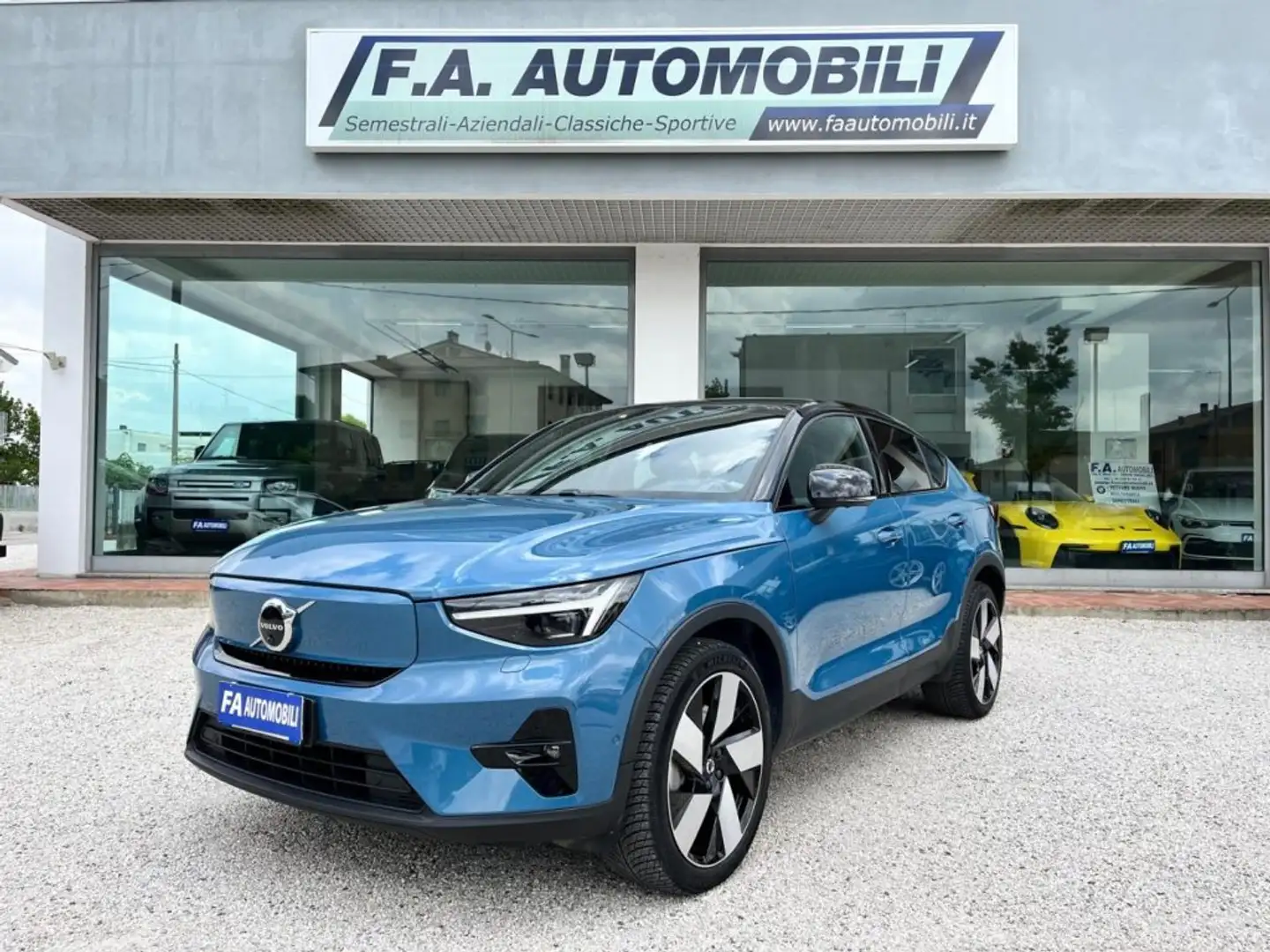 Volvo C40 Recharge Twin Motor AWD 1st Edition Albastru - 1