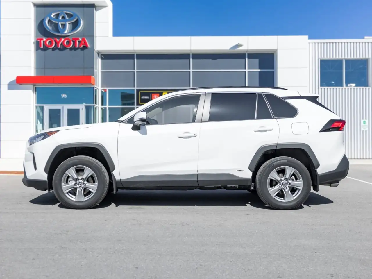 Toyota RAV 4 снимка Toyota RAV 4