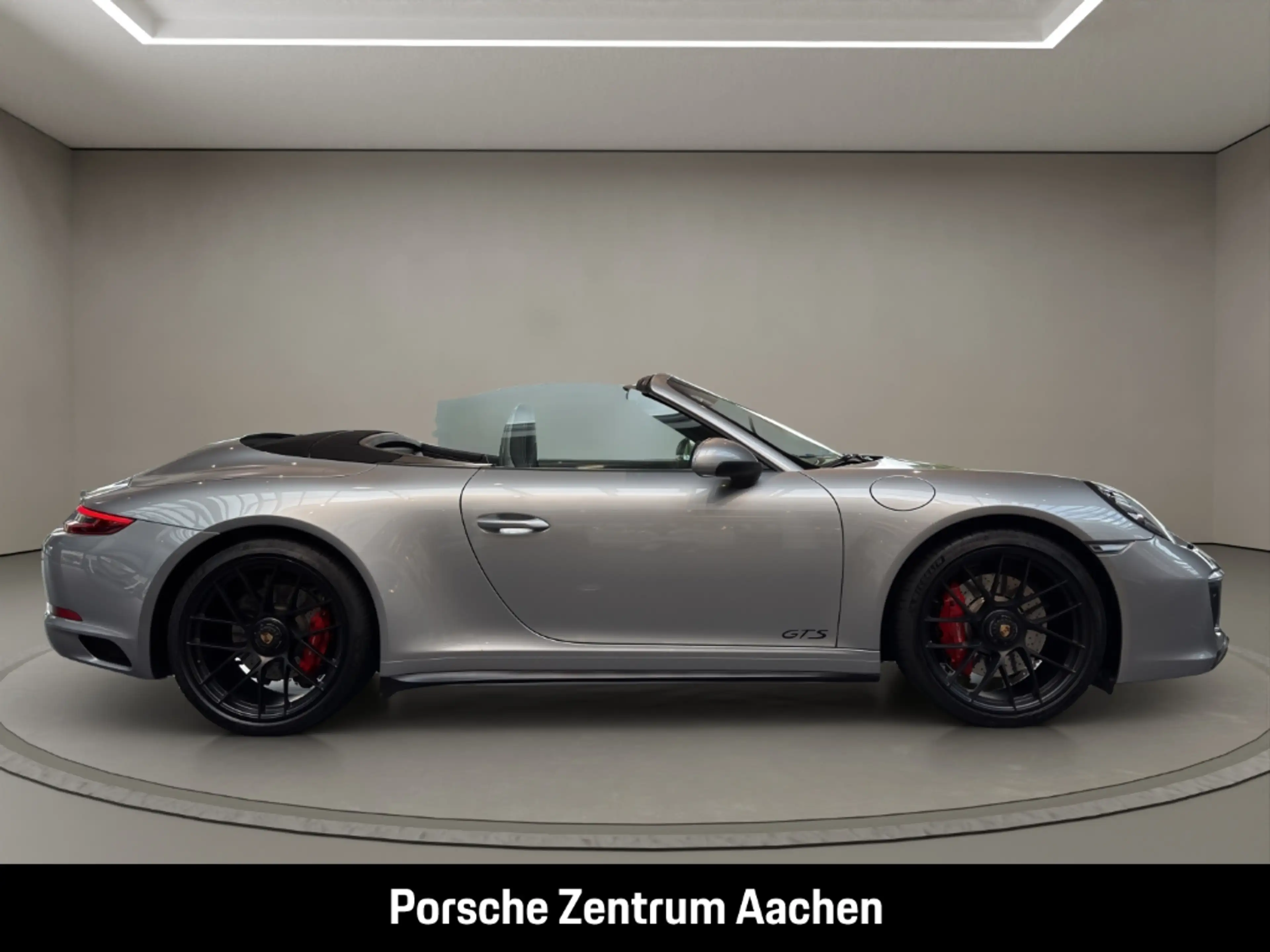 Porsche 991 -2 (911) Carrera 4 GTS Cabriolet — photo 7