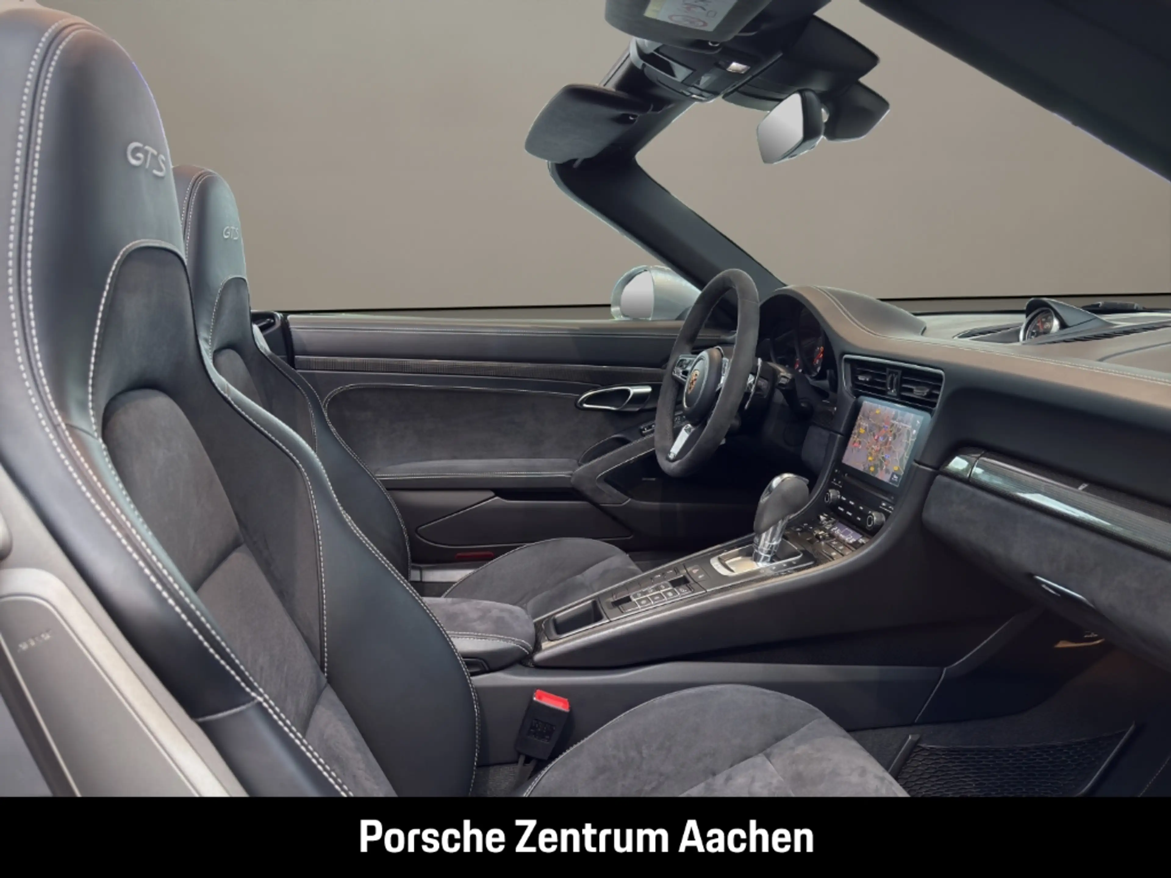 Porsche 991 -2 (911) Carrera 4 GTS Cabriolet — photo 12