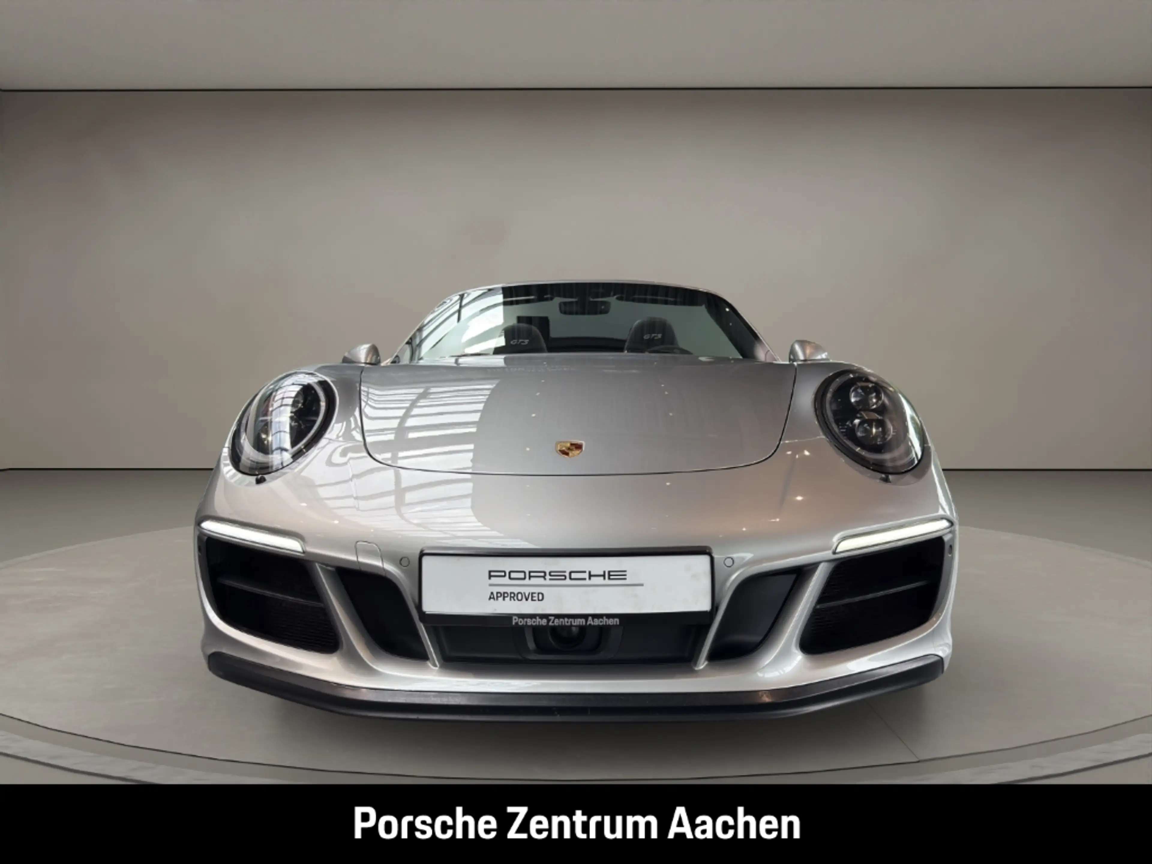 Porsche 991 -2 (911) Carrera 4 GTS Cabriolet — photo 4