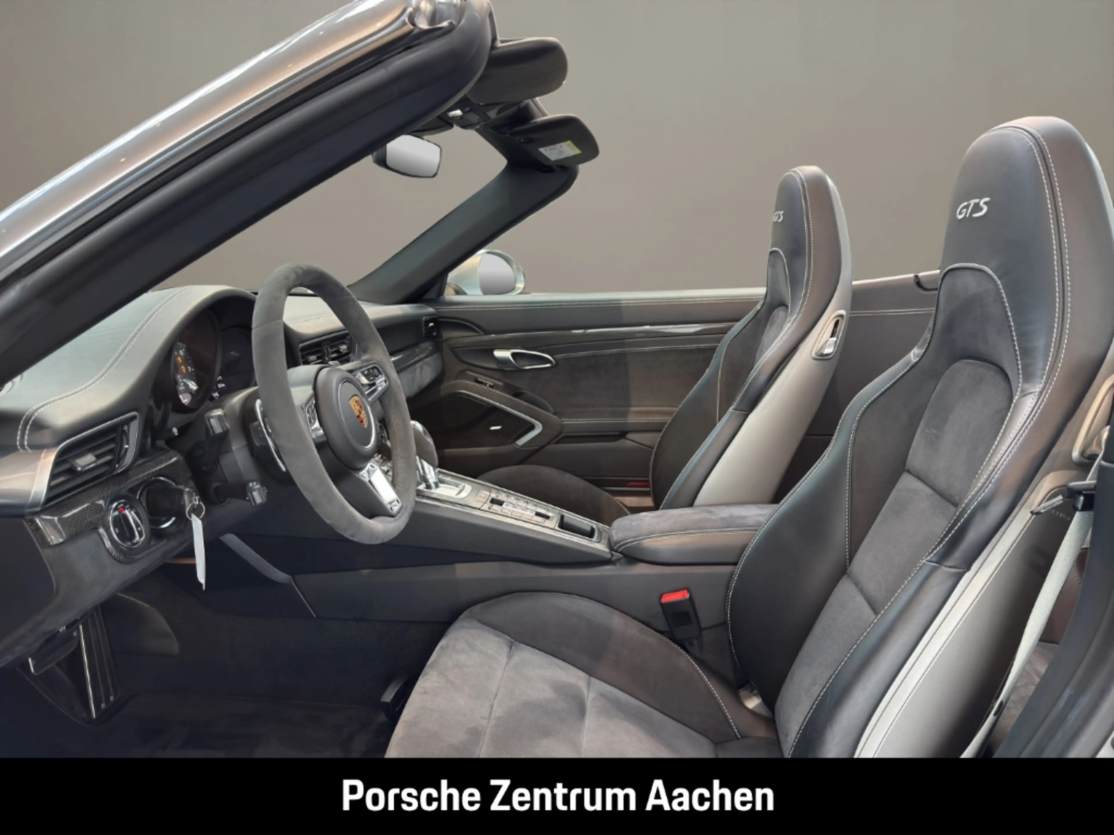 Porsche 991 -2 (911) Carrera 4 GTS Cabriolet — photo 11