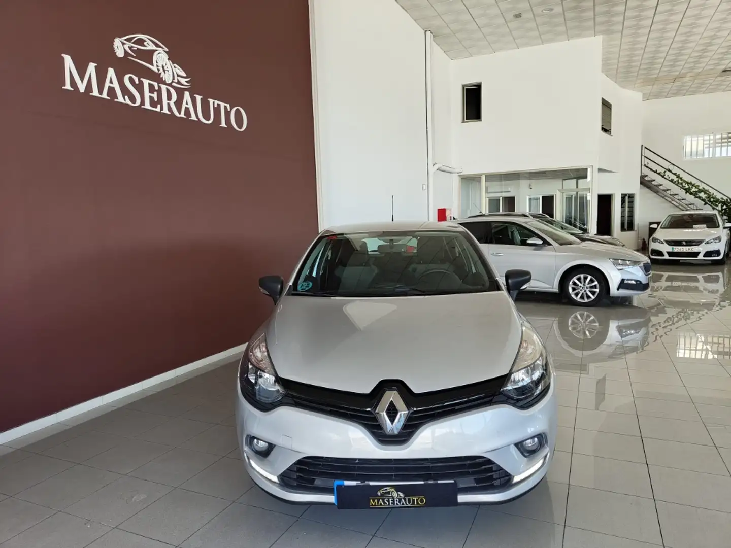 Renault Clio 1.5dCi Energy Business 55kW Plateado - 2