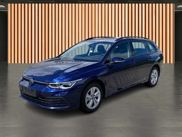 Volkswagen Golf view 2