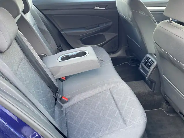 Volkswagen Golf view 14