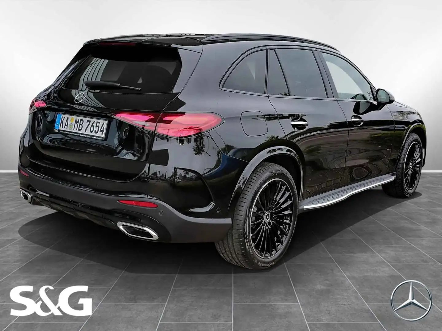 Mercedes-Benz GLC 300 d 4M AMG Panoramadach+Standheizung+360° Noir - 2