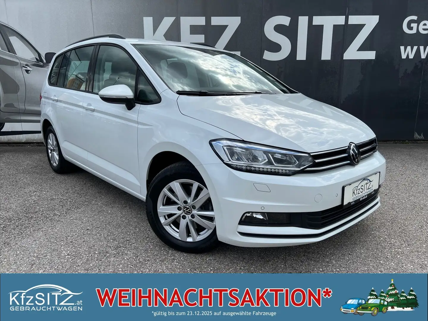 Volkswagen Touran Comfortline 2,0 BMT TDI DSG | NP: €52.000 Alb - 1