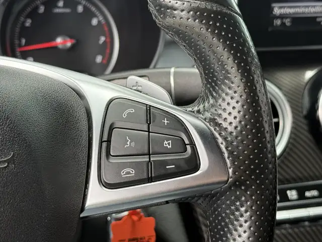 Mercedes-Benz C-Class view 26