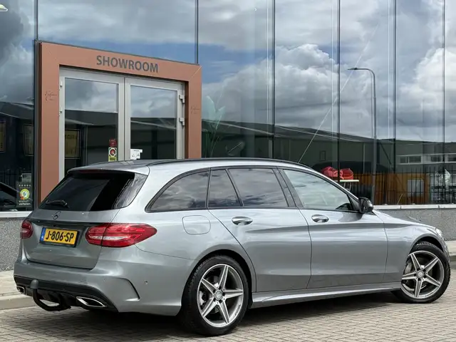 Mercedes-Benz C-Class view 17