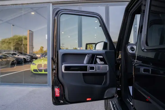 Mercedes-Benz G-Class view 7