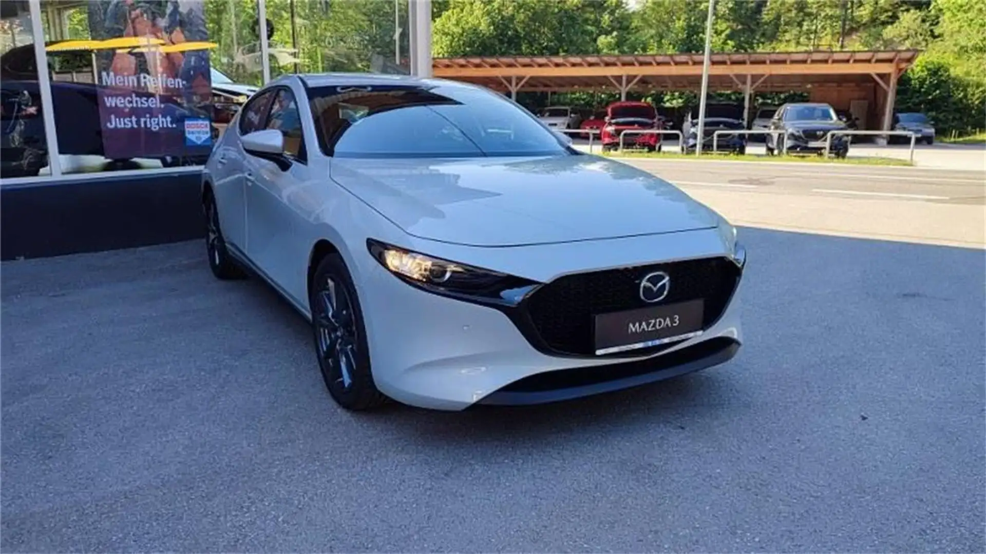 Mazda 3 2026 5HB 2.5L e-SKYACTIV G 140ps 6MT 2WD CE Weiß - 2