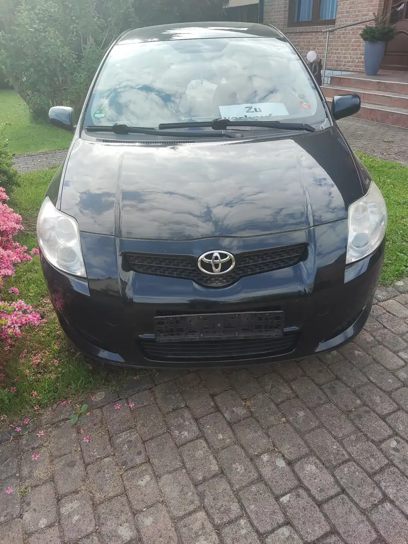 Toyota Auris 2.0 D-4D Sol - 1