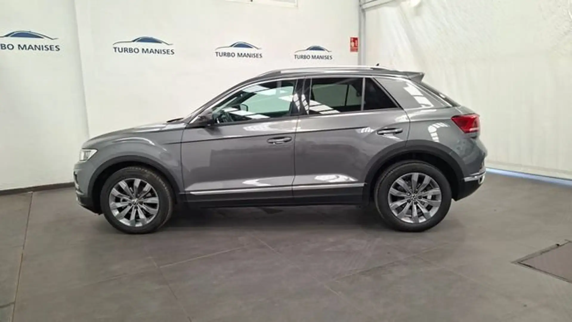 Volkswagen T-Roc R-Line 1.5 TSI 110kW (150CV) Gris - 2