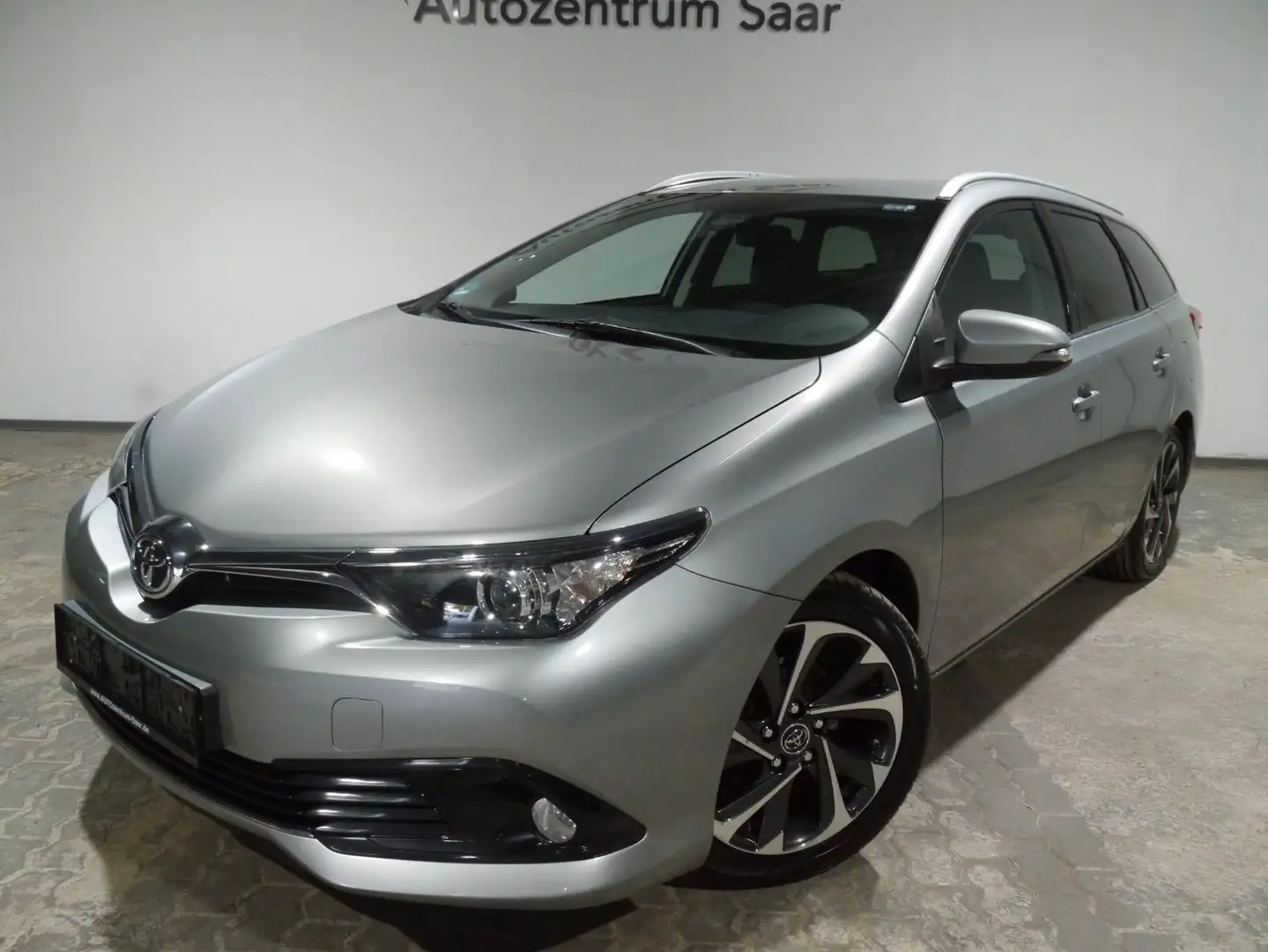 Toyota Auris Design Edition Kamera AHK Grijs - 2
