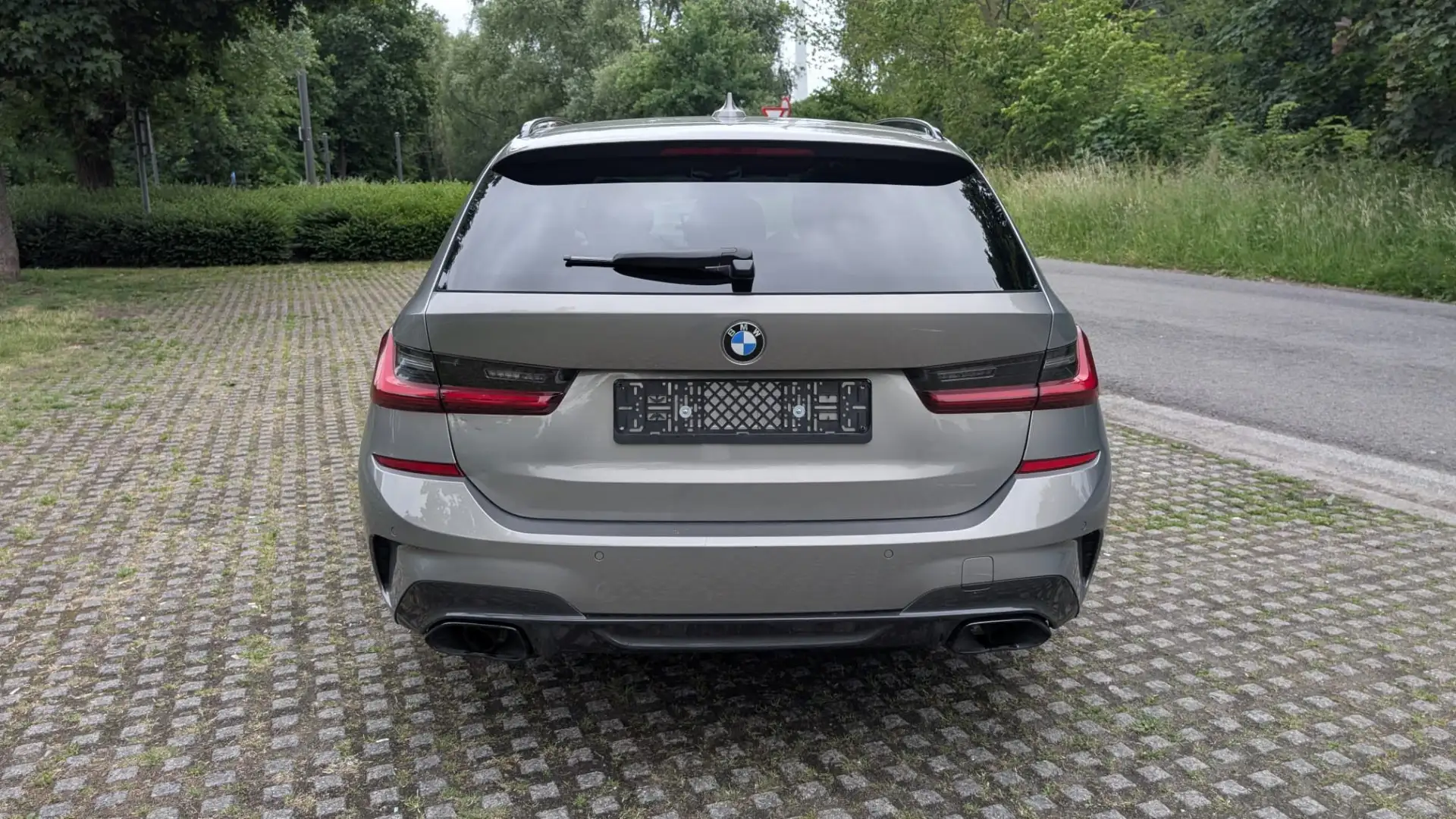 BMW 320 320d Touring xDrive Aut. M Sport - 2