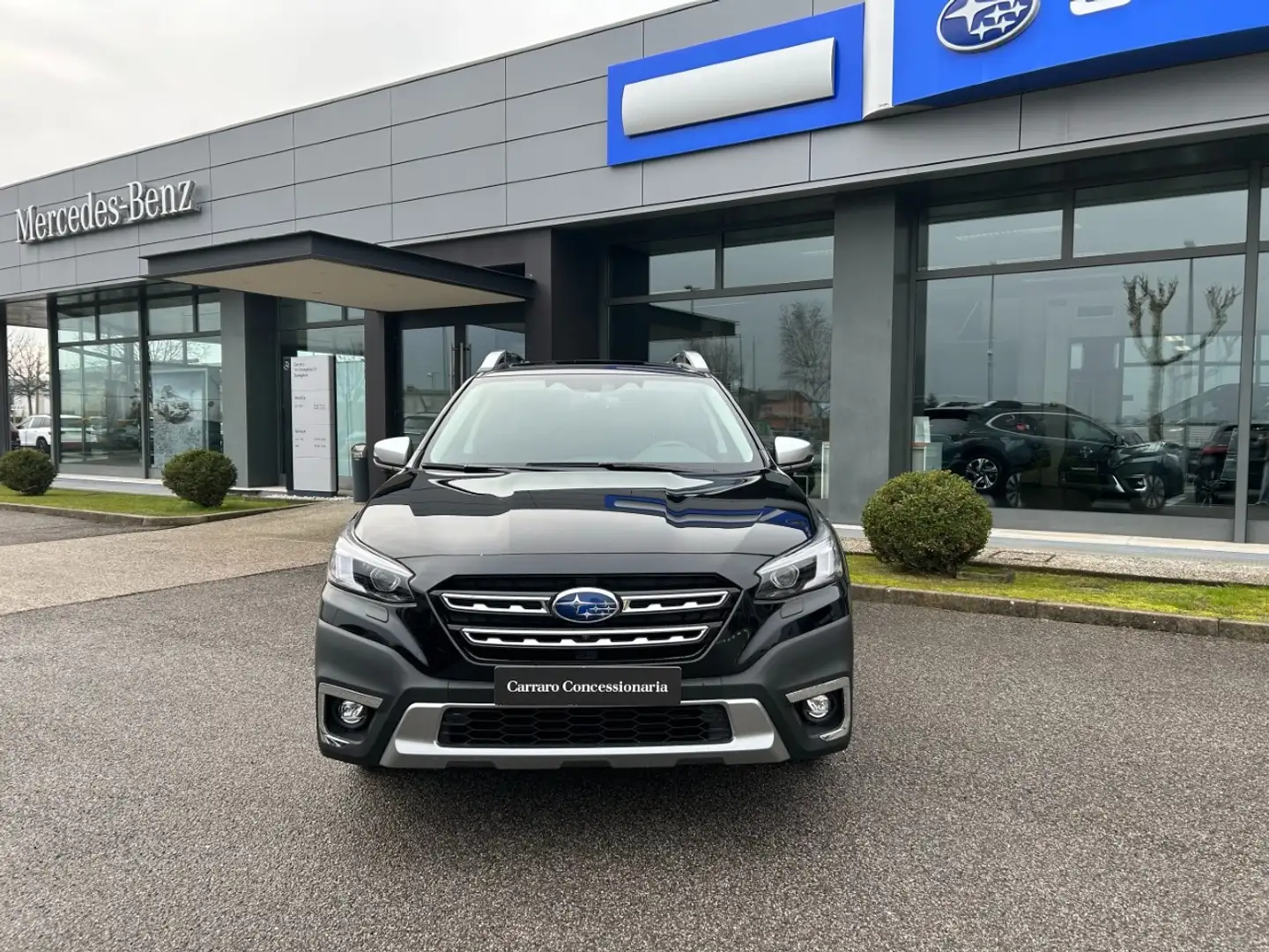 Subaru OUTBACK 2.5 Lineartronic PREMIUM Black - 2