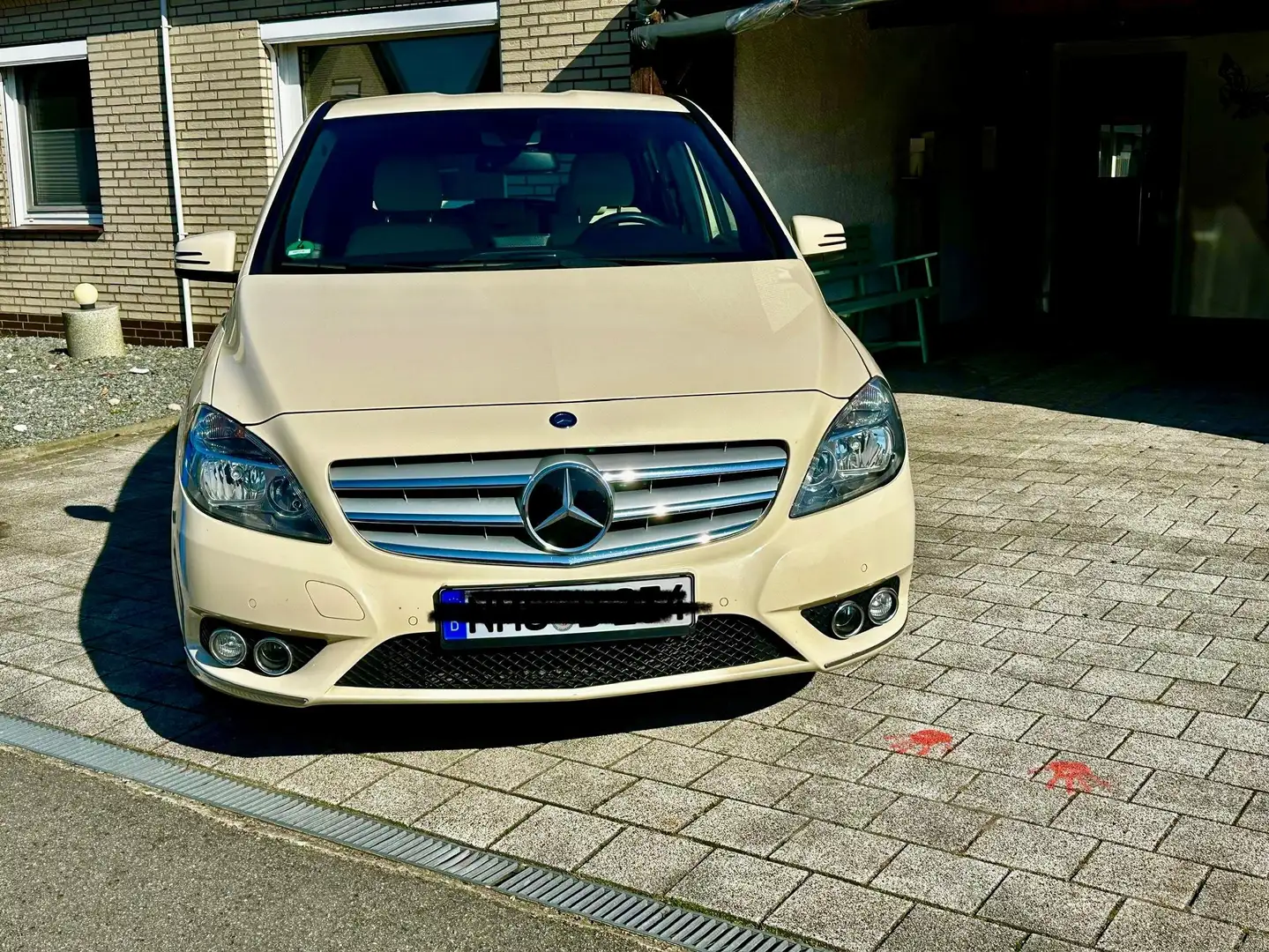 Mercedes-Benz B 180 B-Klasse+Diesel+CDI Žlutá - 2