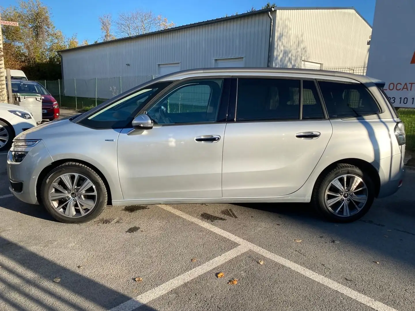 Citroen Grand C4 Picasso 2.0 bluehdi 150ch exclusive Gris - 2