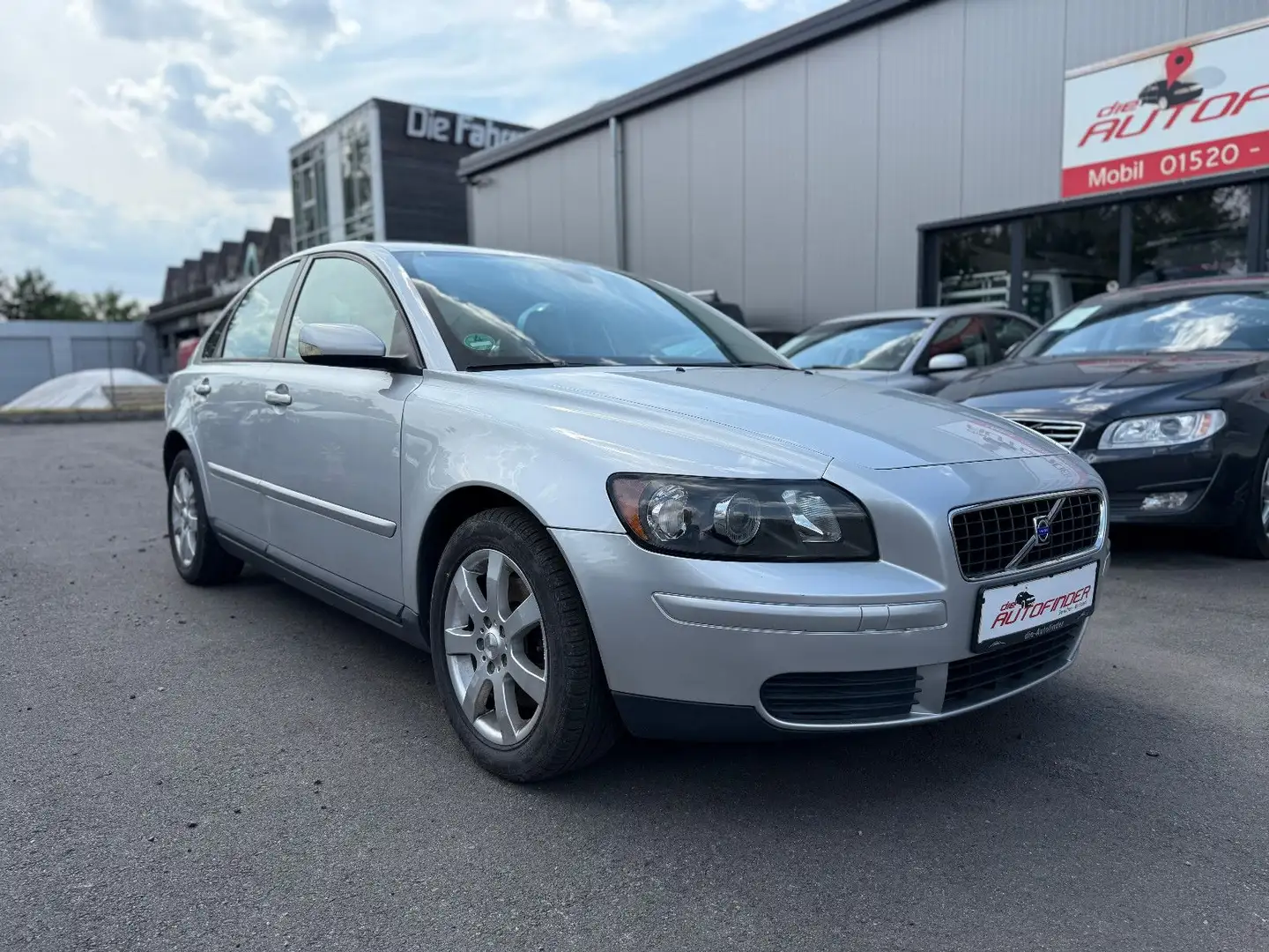 Volvo S40 Lim. 2.4i Klima,Tempomat Silber - 1