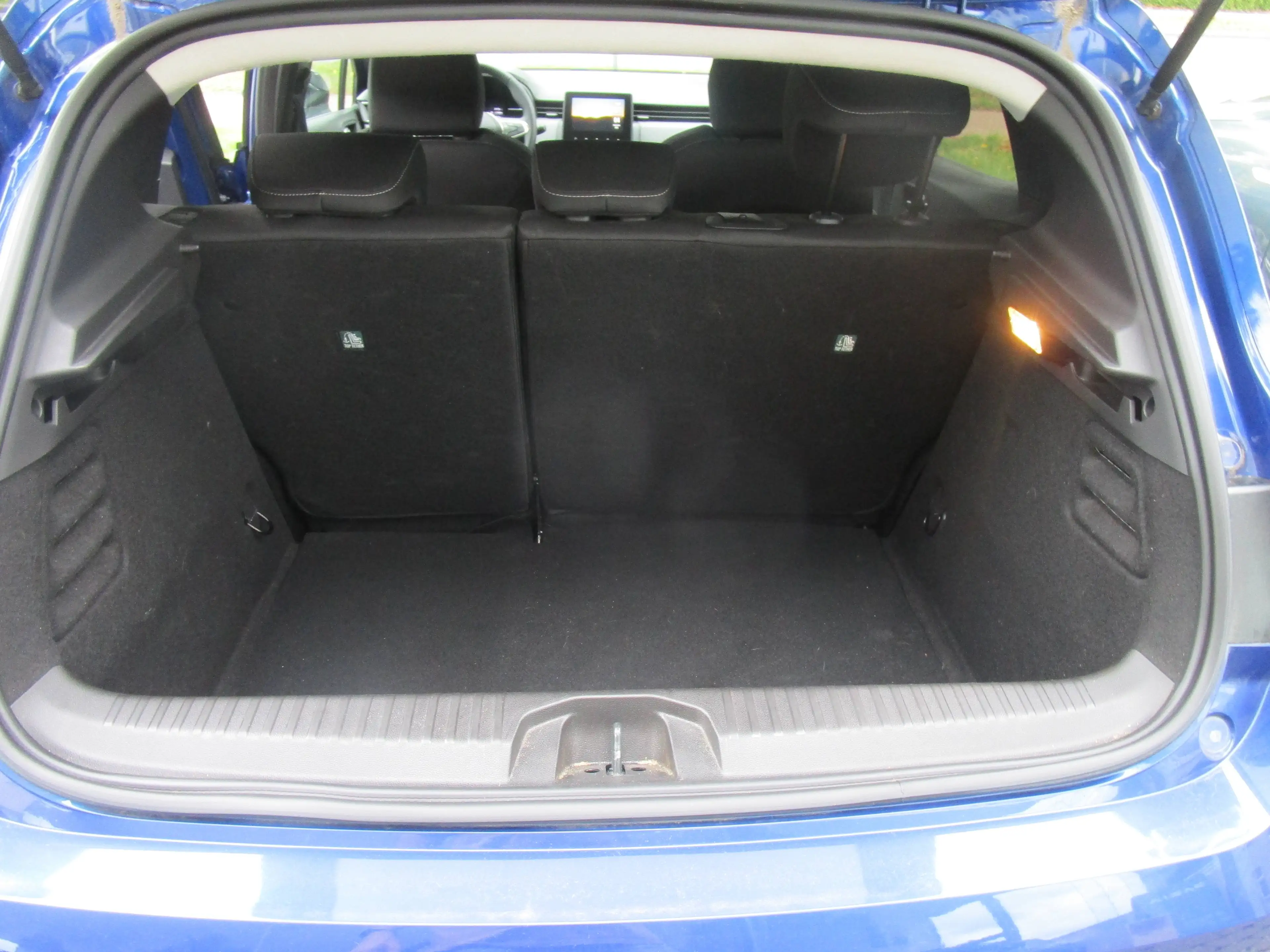 Renault Clio Clio 1.0 TCe Evolution — photo 9